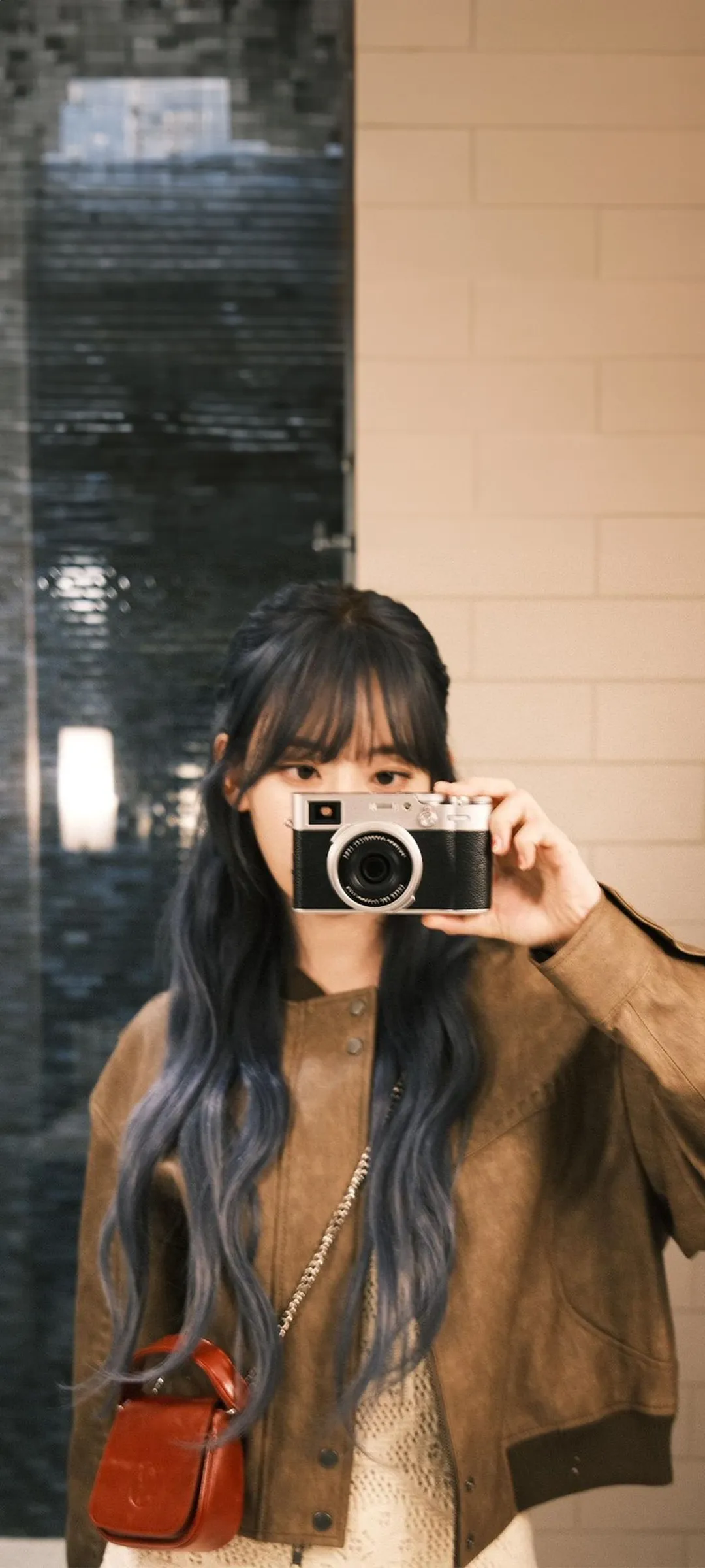 Fond d'écran de verrouillage mobile Sakura Miyawaki 4K HD télécharger — IZ*ONE, LE SSERAFIM
