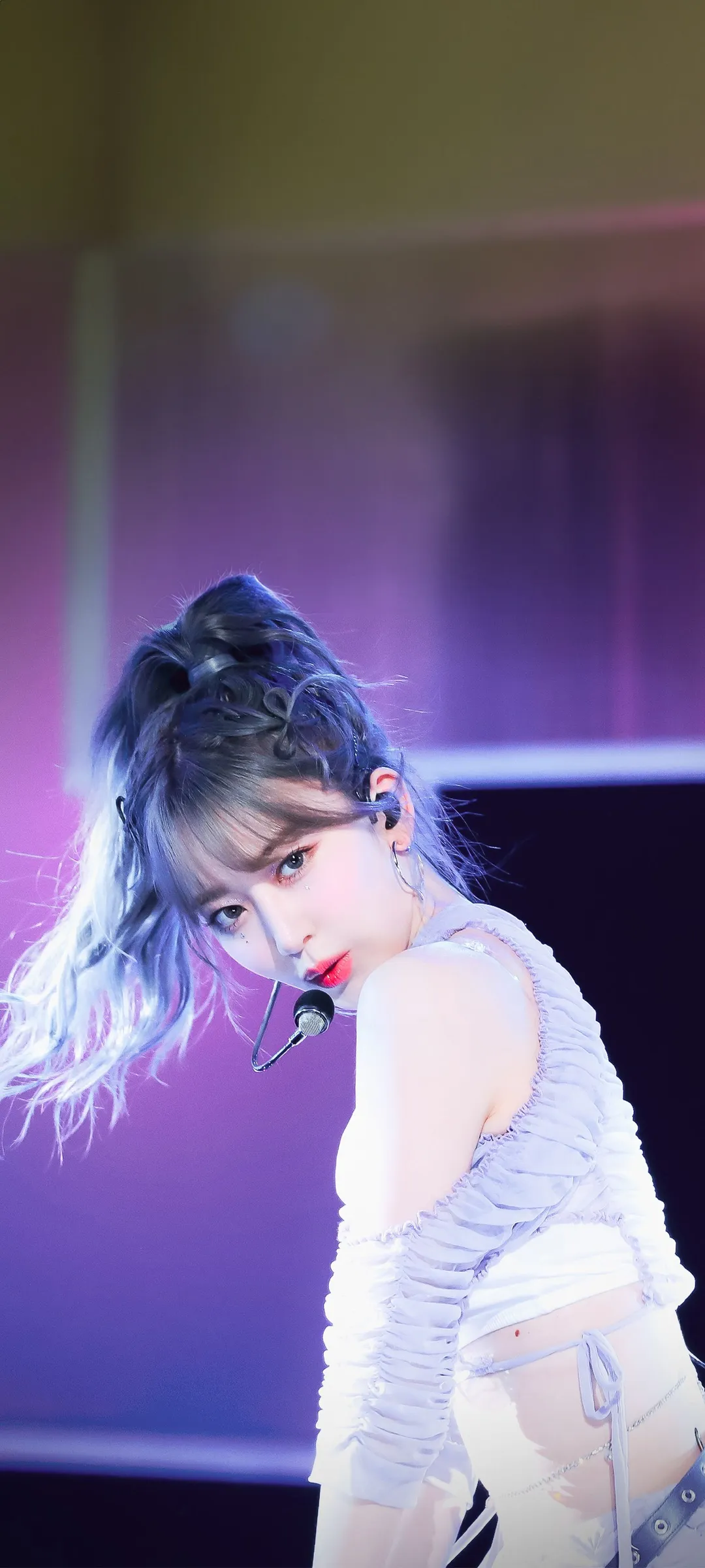 Fond d'écran de verrouillage mobile Sakura Miyawaki 4K HD télécharger — IZ*ONE, LE SSERAFIM
