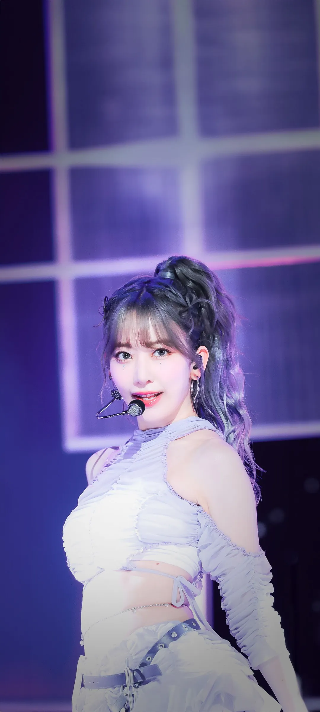 Fond d'écran de verrouillage mobile Sakura Miyawaki 4K HD télécharger — IZ*ONE, LE SSERAFIM