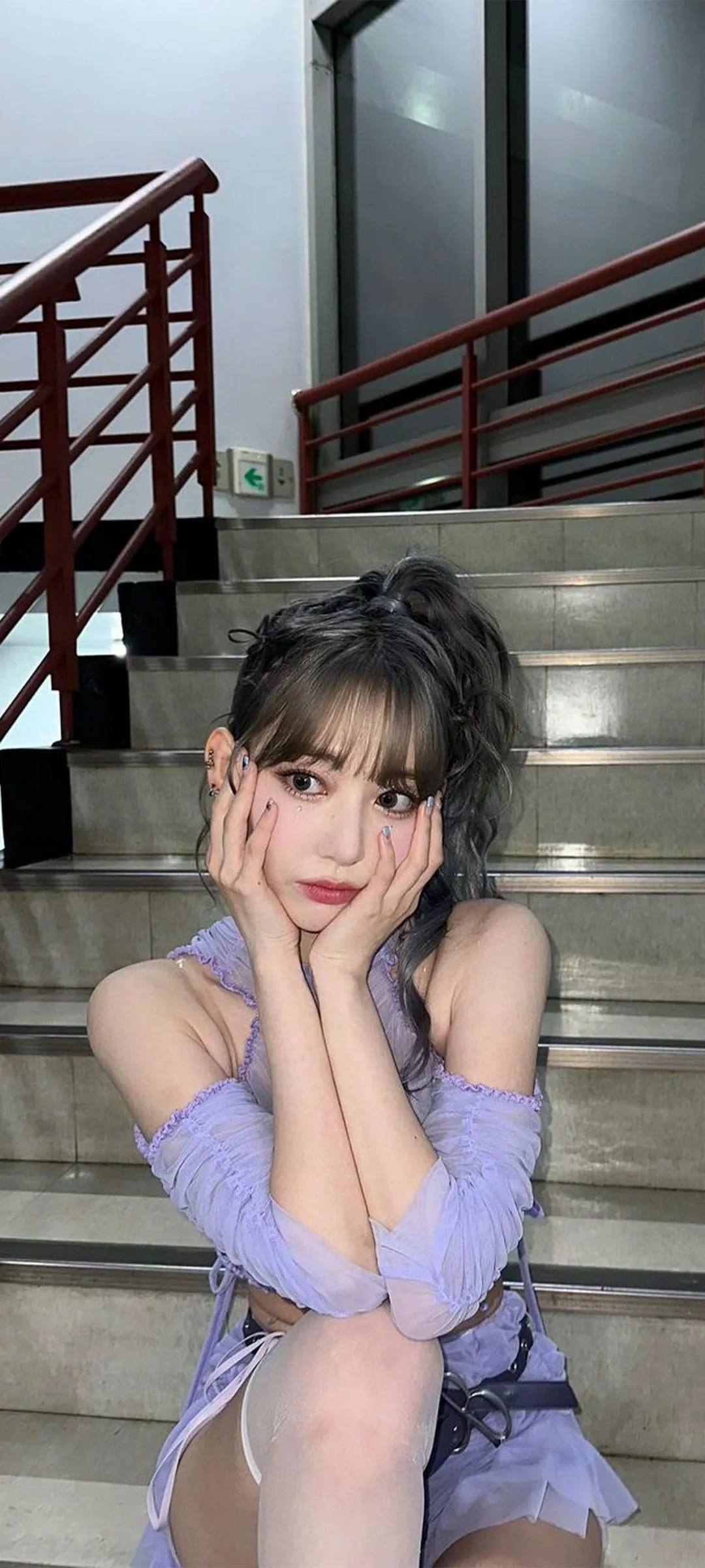 Fond d'écran de verrouillage mobile Sakura Miyawaki 4K HD télécharger — IZ*ONE, LE SSERAFIM