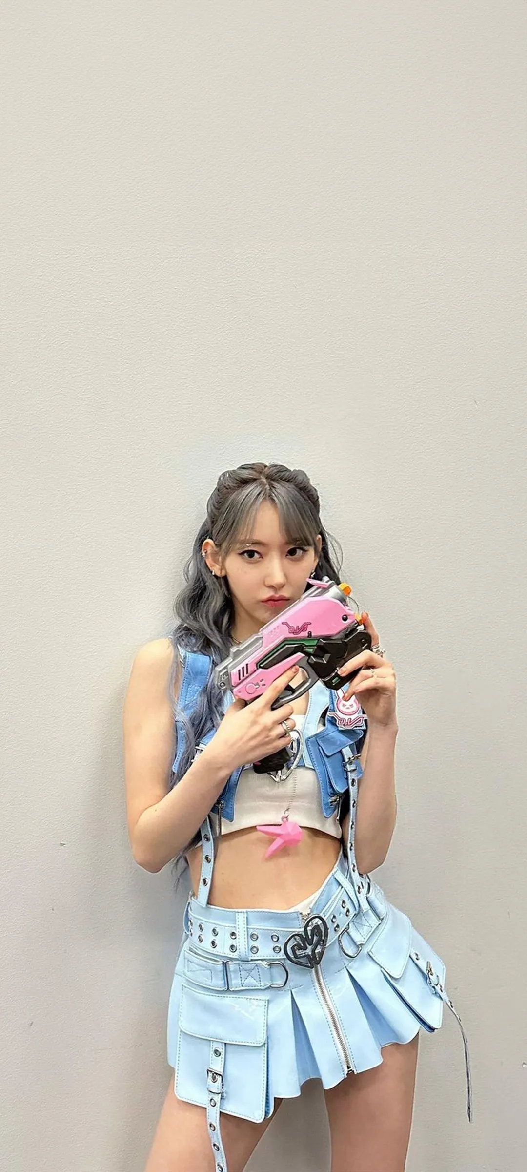 Fond d'écran de verrouillage mobile Sakura Miyawaki 4K HD télécharger — IZ*ONE, LE SSERAFIM