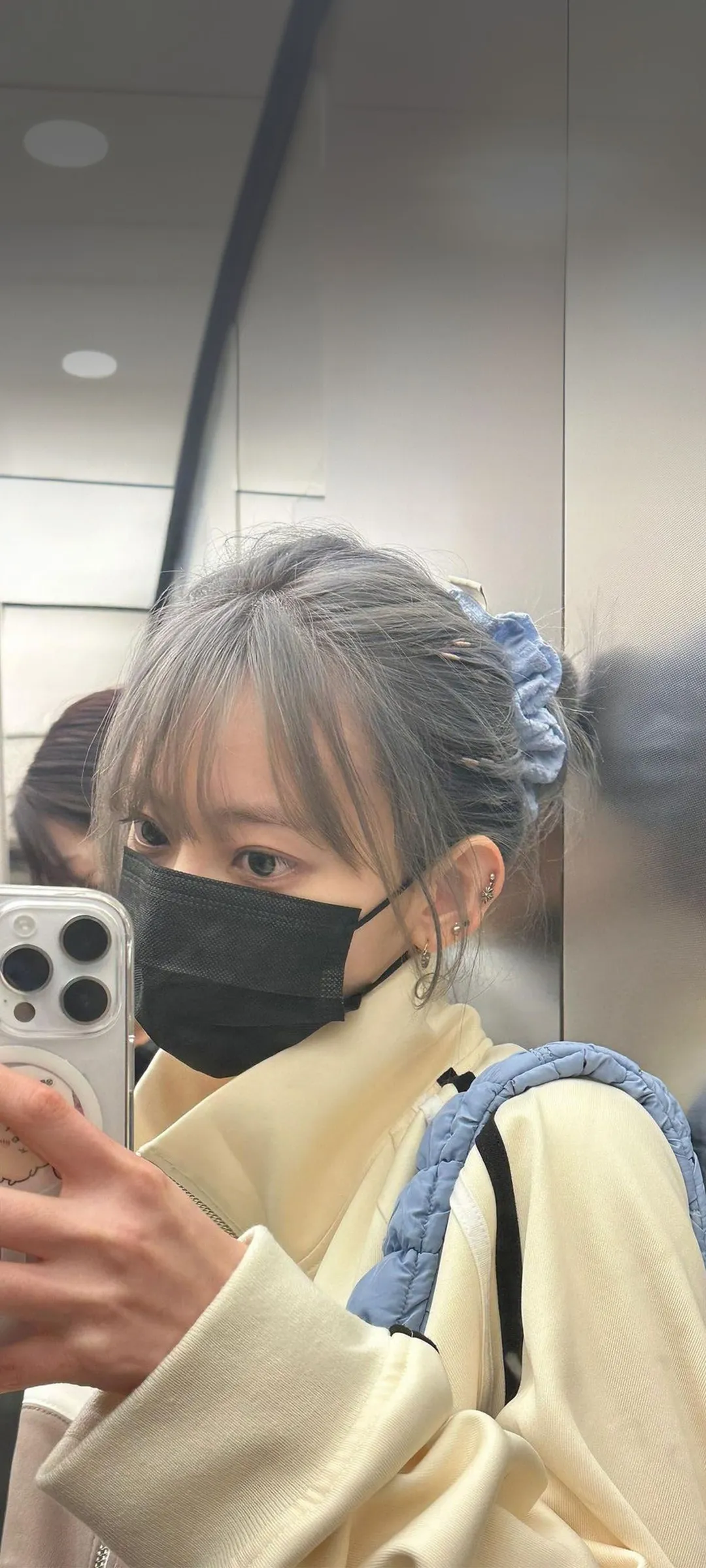 Fond d'écran de verrouillage mobile Sakura Miyawaki 4K HD télécharger — IZ*ONE, LE SSERAFIM