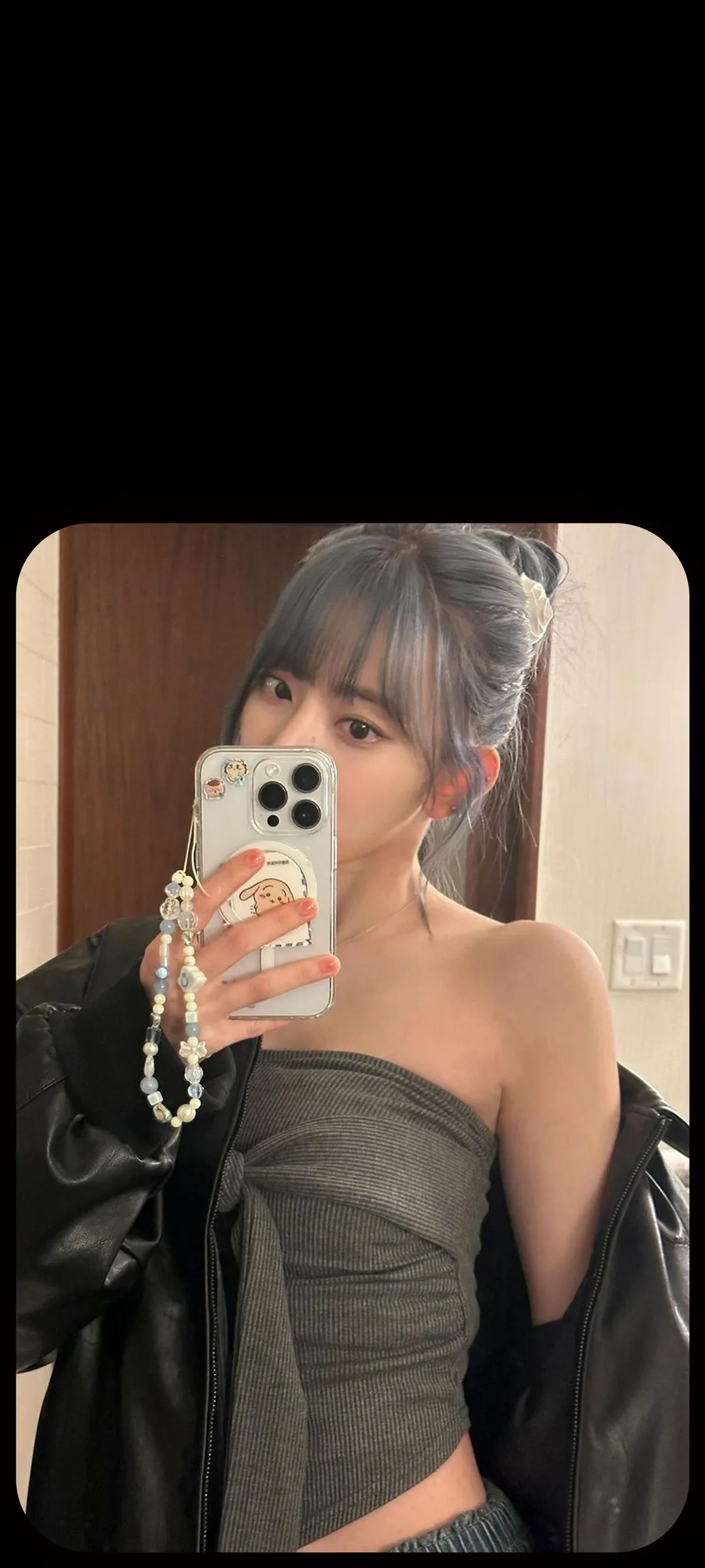 Fond d'écran de verrouillage mobile Sakura Miyawaki 4K HD télécharger — IZ*ONE, LE SSERAFIM