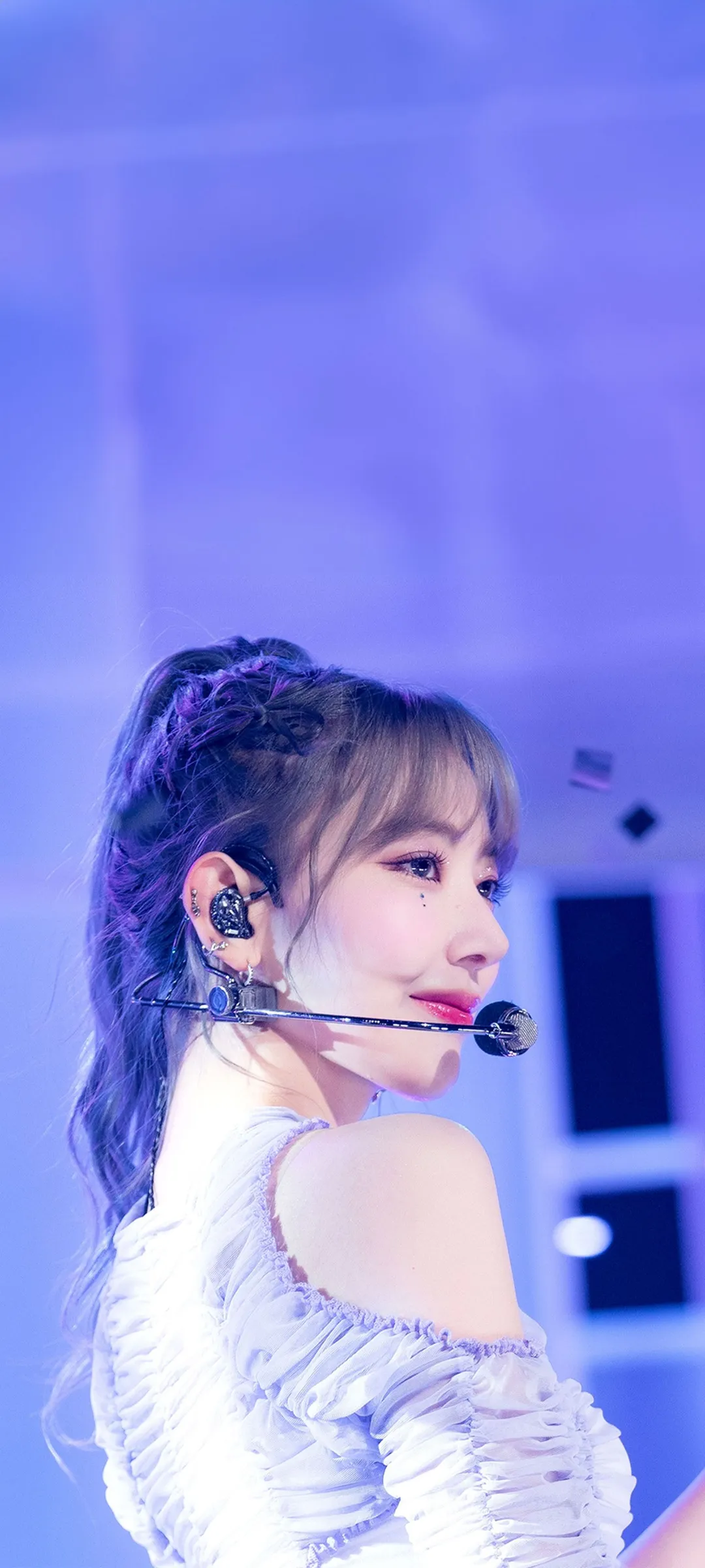 Fond d'écran de verrouillage mobile Sakura Miyawaki 4K HD télécharger — IZ*ONE, LE SSERAFIM