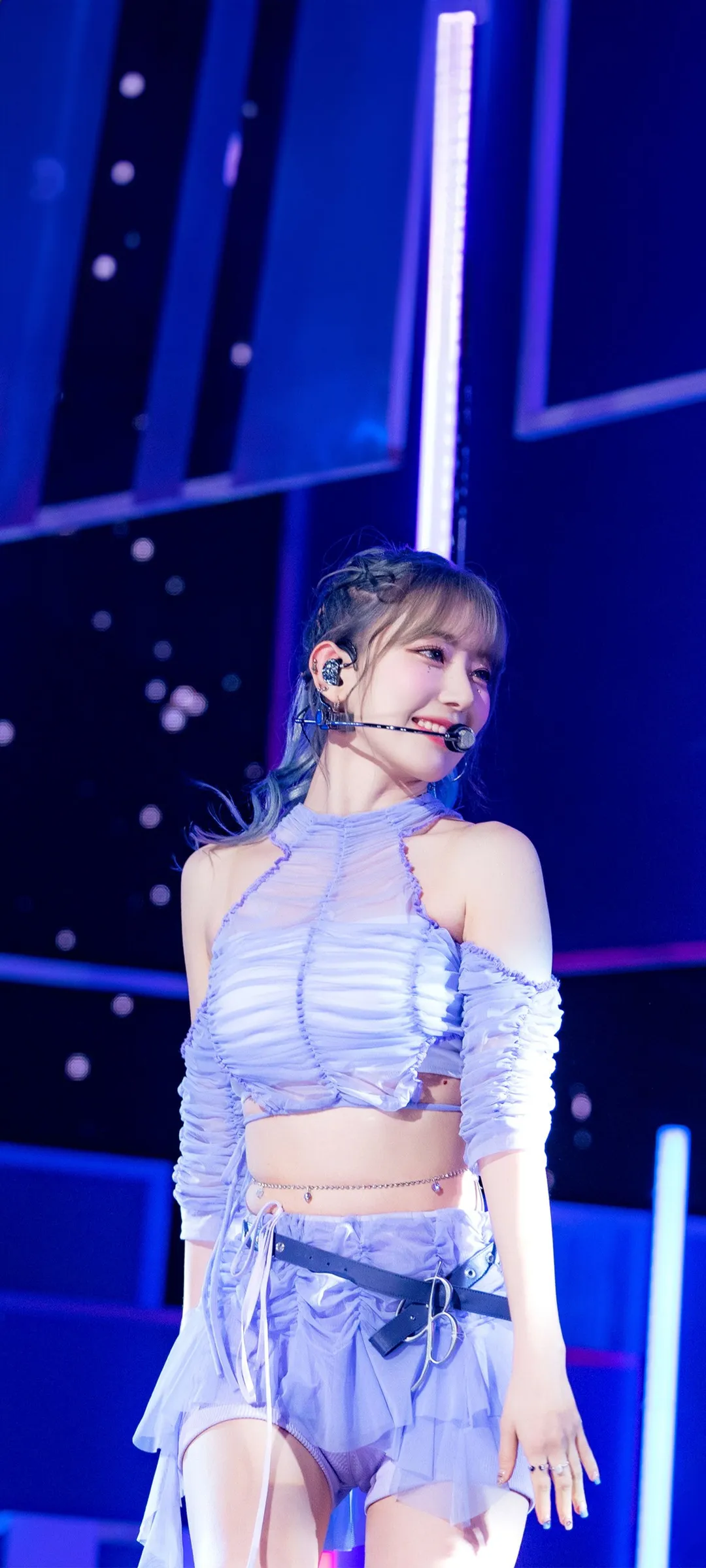Fond d'écran de verrouillage mobile Sakura Miyawaki 4K HD télécharger — IZ*ONE, LE SSERAFIM