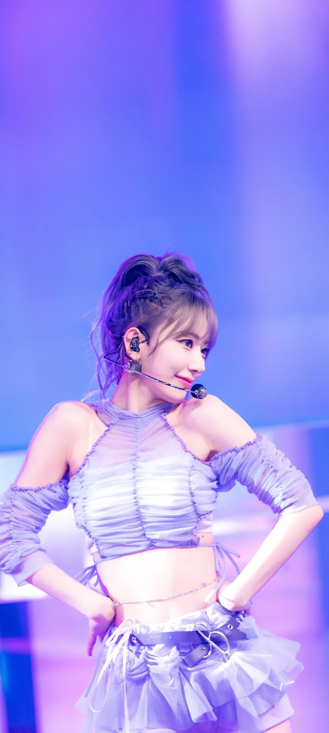 Fond d'écran de verrouillage mobile Sakura Miyawaki 4K HD télécharger — IZ*ONE, LE SSERAFIM