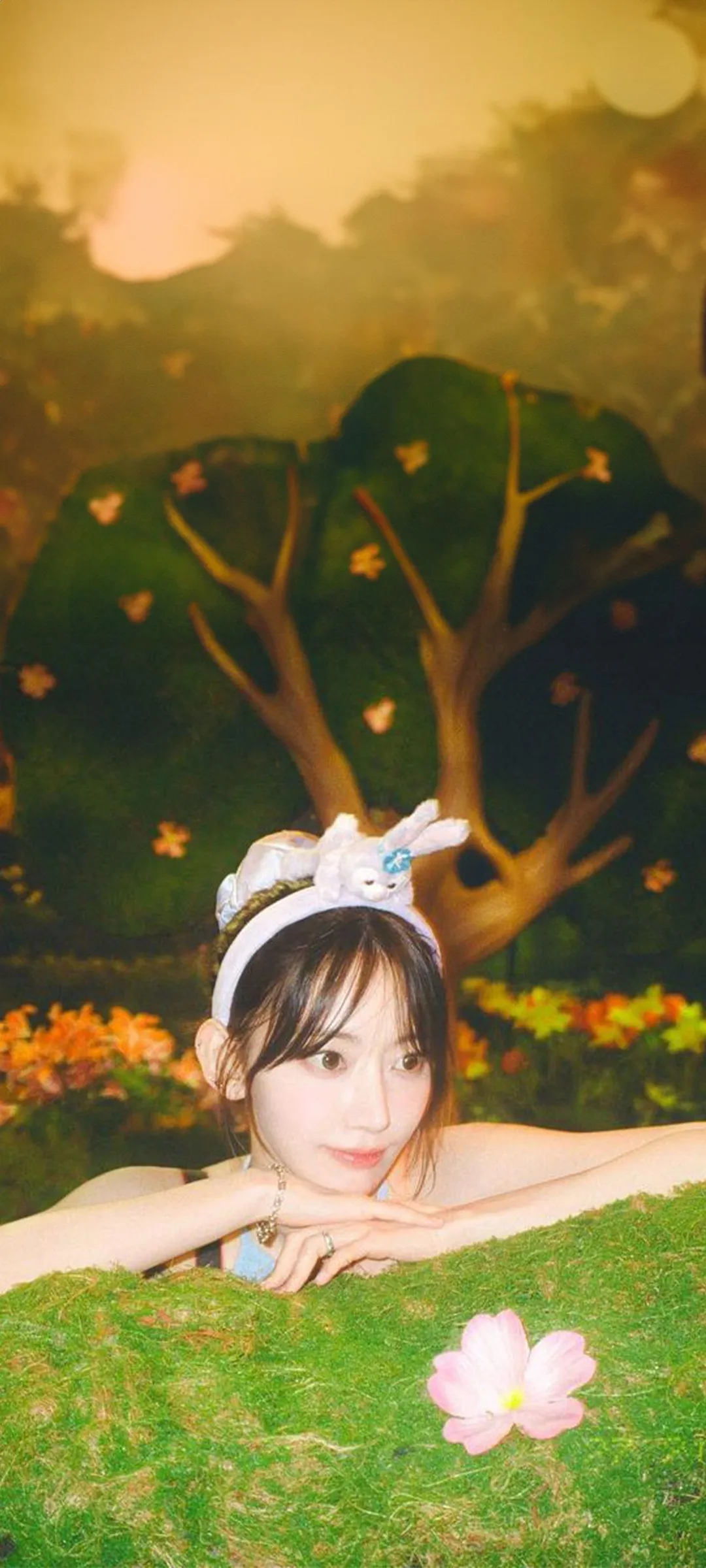 Fond d'écran de verrouillage mobile Sakura Miyawaki 4K HD télécharger — IZ*ONE, LE SSERAFIM