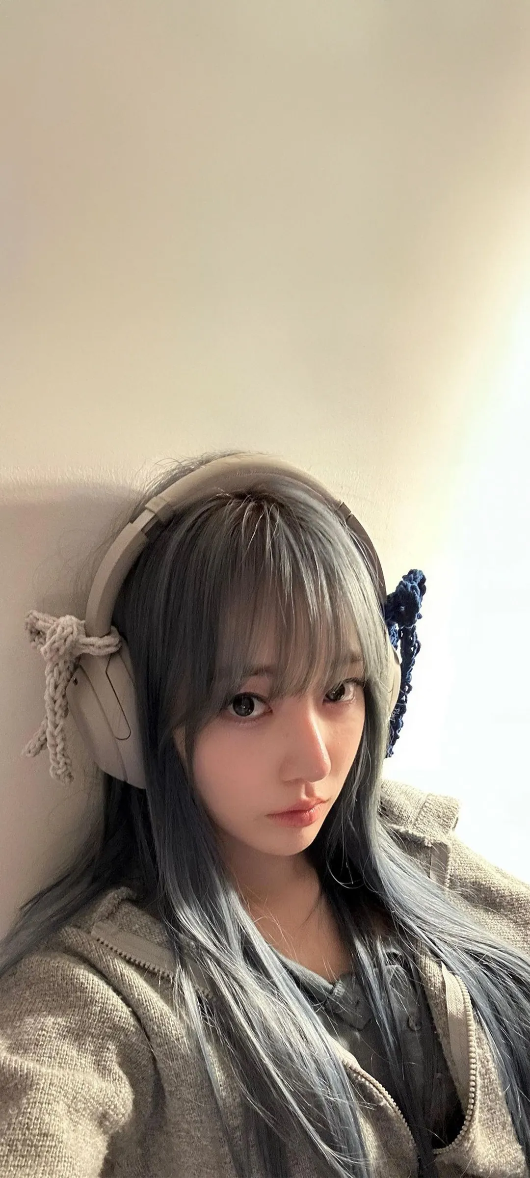 Fond d'écran de verrouillage mobile Sakura Miyawaki 4K HD télécharger — IZ*ONE, LE SSERAFIM