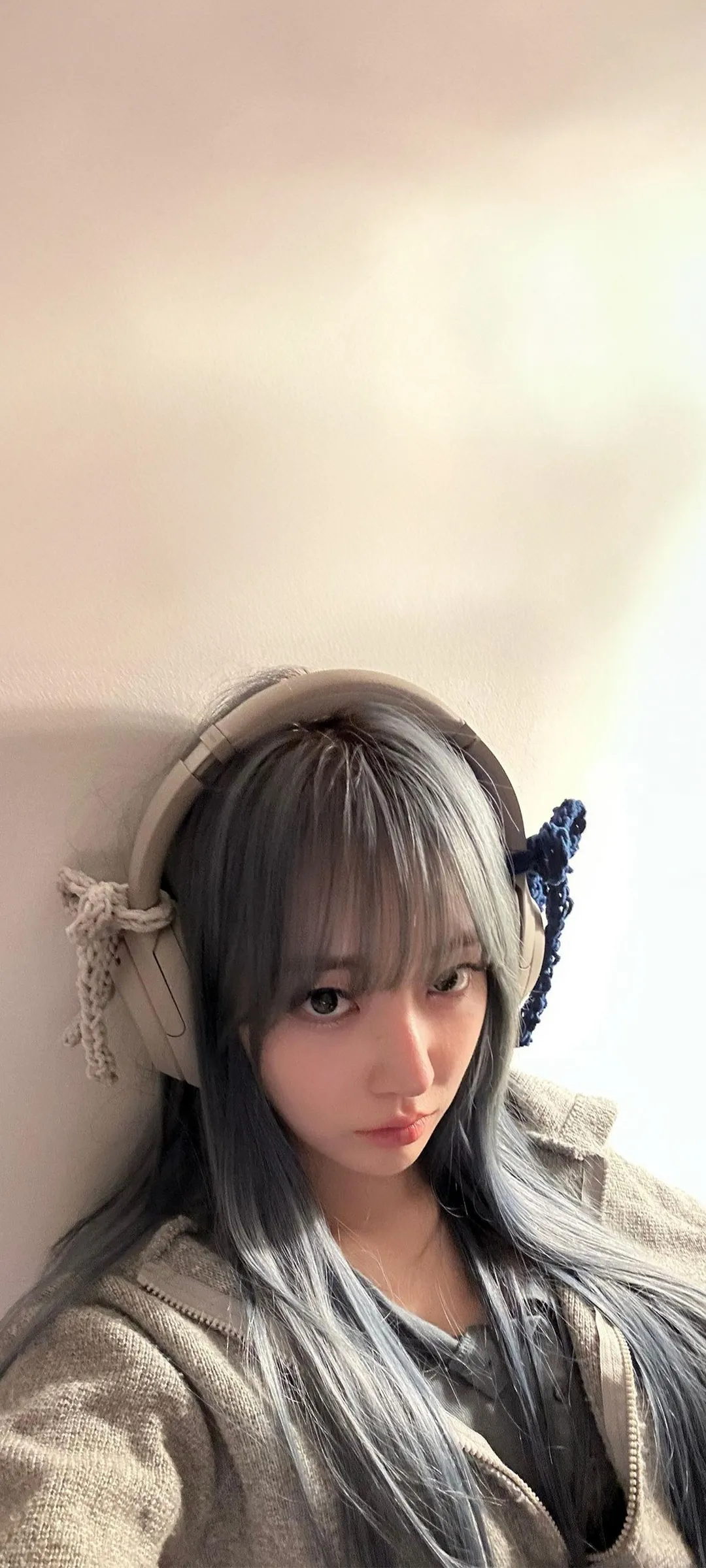 Fond d'écran de verrouillage mobile Sakura Miyawaki 4K HD télécharger — IZ*ONE, LE SSERAFIM