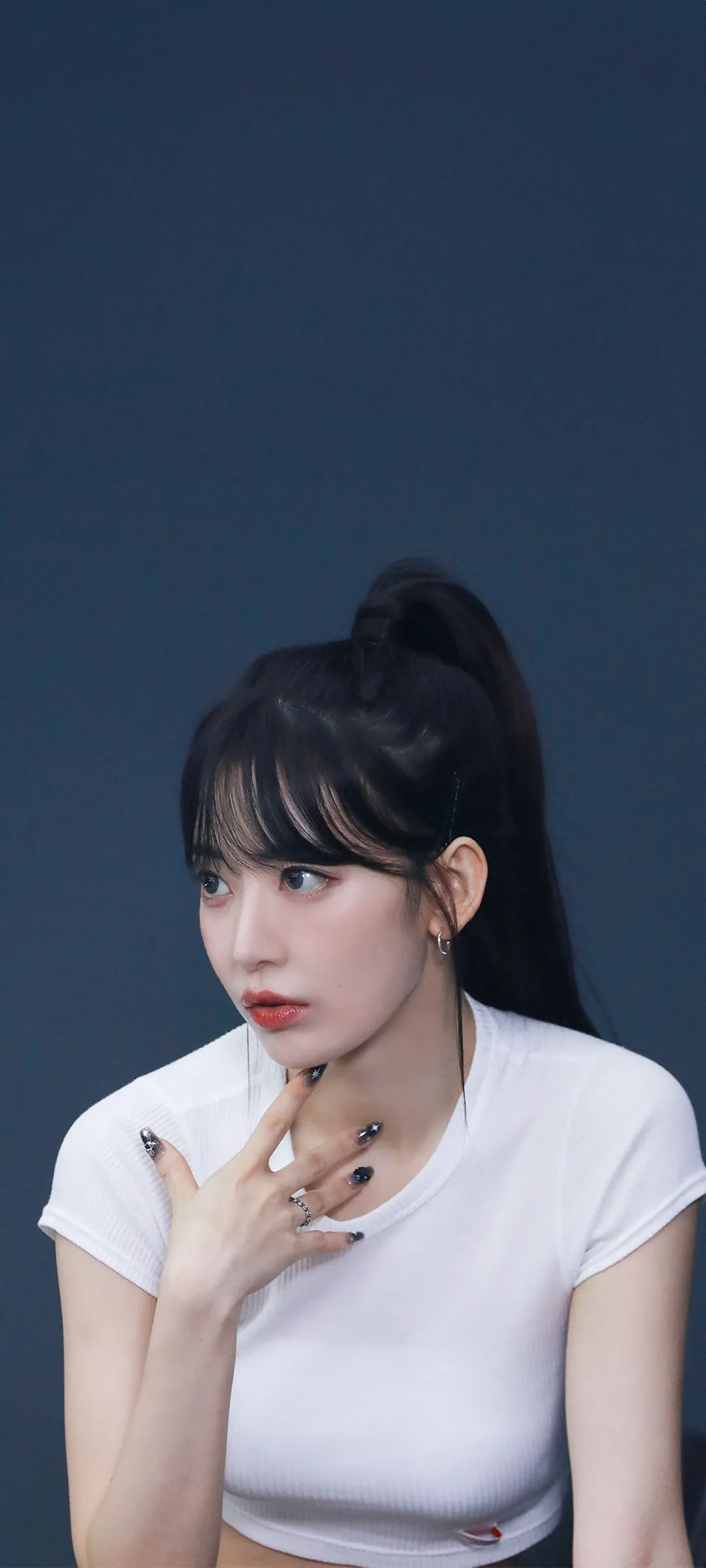 Fond d'écran de verrouillage mobile Sakura Miyawaki 4K HD télécharger — IZ*ONE, LE SSERAFIM