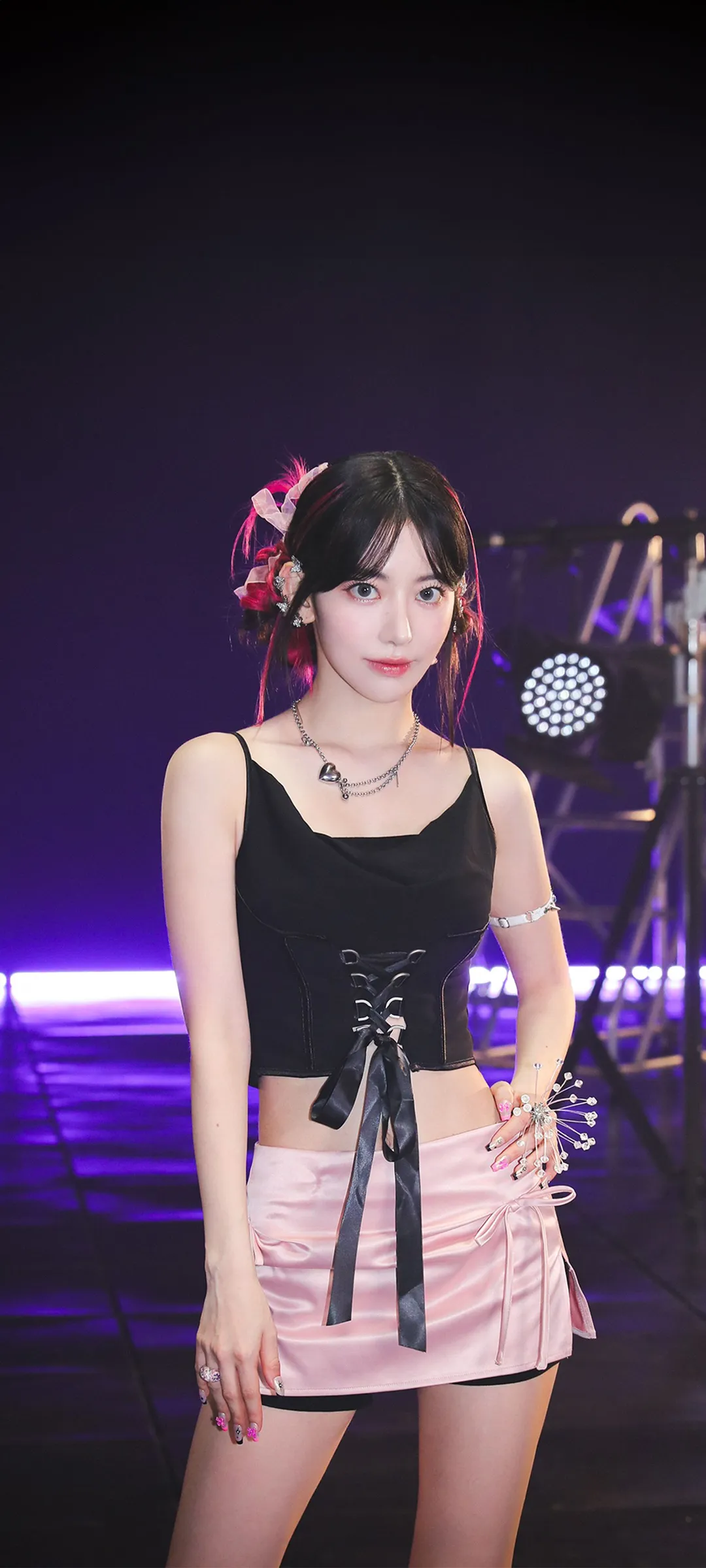 Fond d'écran de verrouillage mobile Sakura Miyawaki 4K HD télécharger — IZ*ONE, LE SSERAFIM