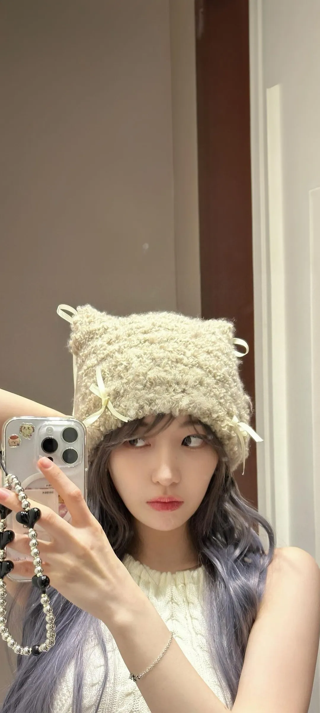 Fond d'écran de verrouillage mobile Sakura Miyawaki 4K HD télécharger — IZ*ONE, LE SSERAFIM