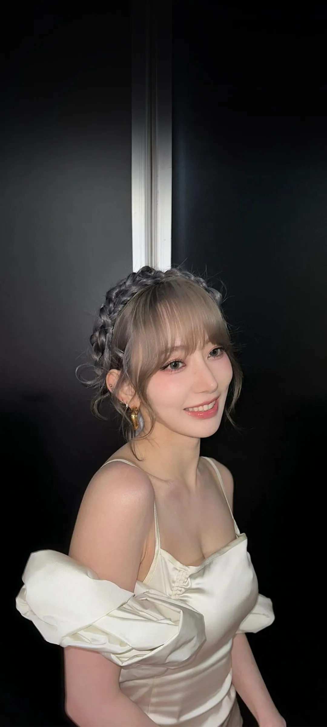 Fond d'écran de verrouillage mobile Sakura Miyawaki 4K HD télécharger — IZ*ONE, LE SSERAFIM