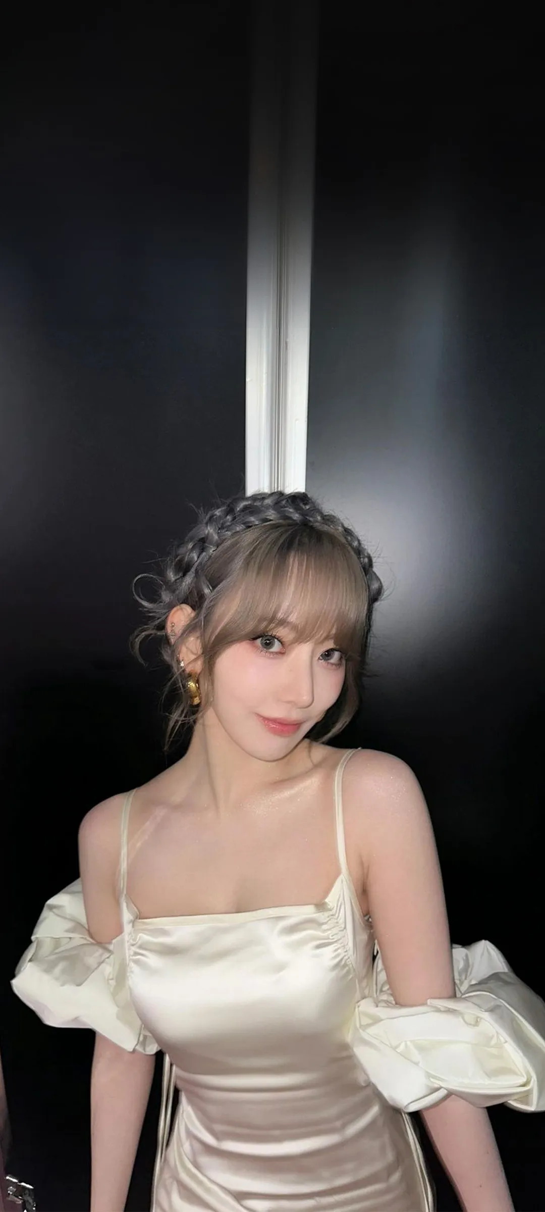 Fond d'écran de verrouillage mobile Sakura Miyawaki 4K HD télécharger — IZ*ONE, LE SSERAFIM