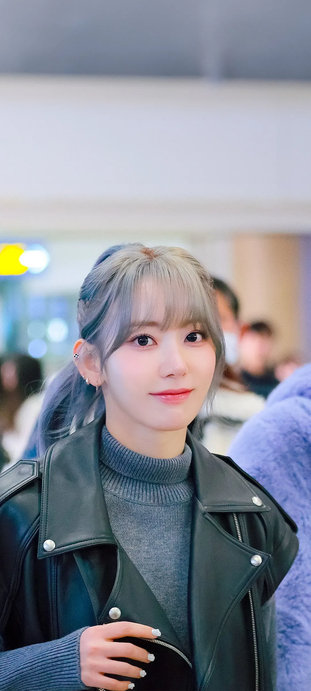 Fond d'écran de verrouillage mobile Sakura Miyawaki 4K HD télécharger — IZ*ONE, LE SSERAFIM