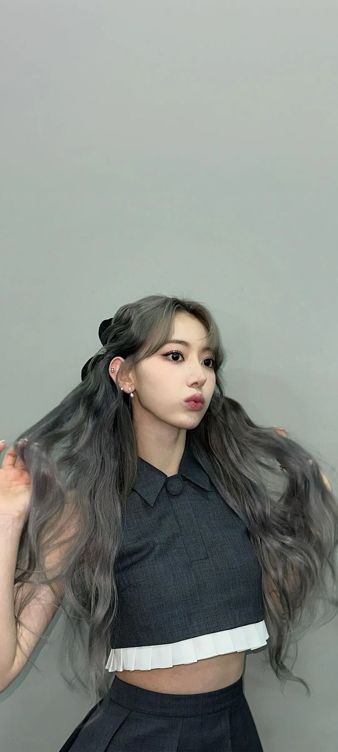 Fond d'écran de verrouillage mobile Sakura Miyawaki 4K HD télécharger — IZ*ONE, LE SSERAFIM
