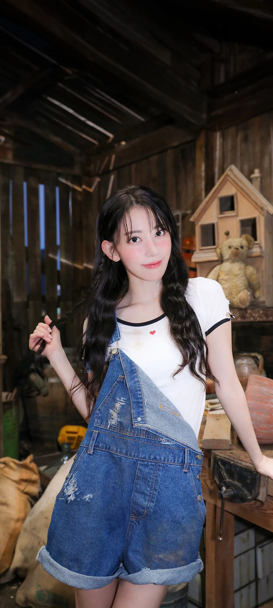 Fond d'écran de verrouillage mobile Sakura Miyawaki 4K HD télécharger — IZ*ONE, LE SSERAFIM