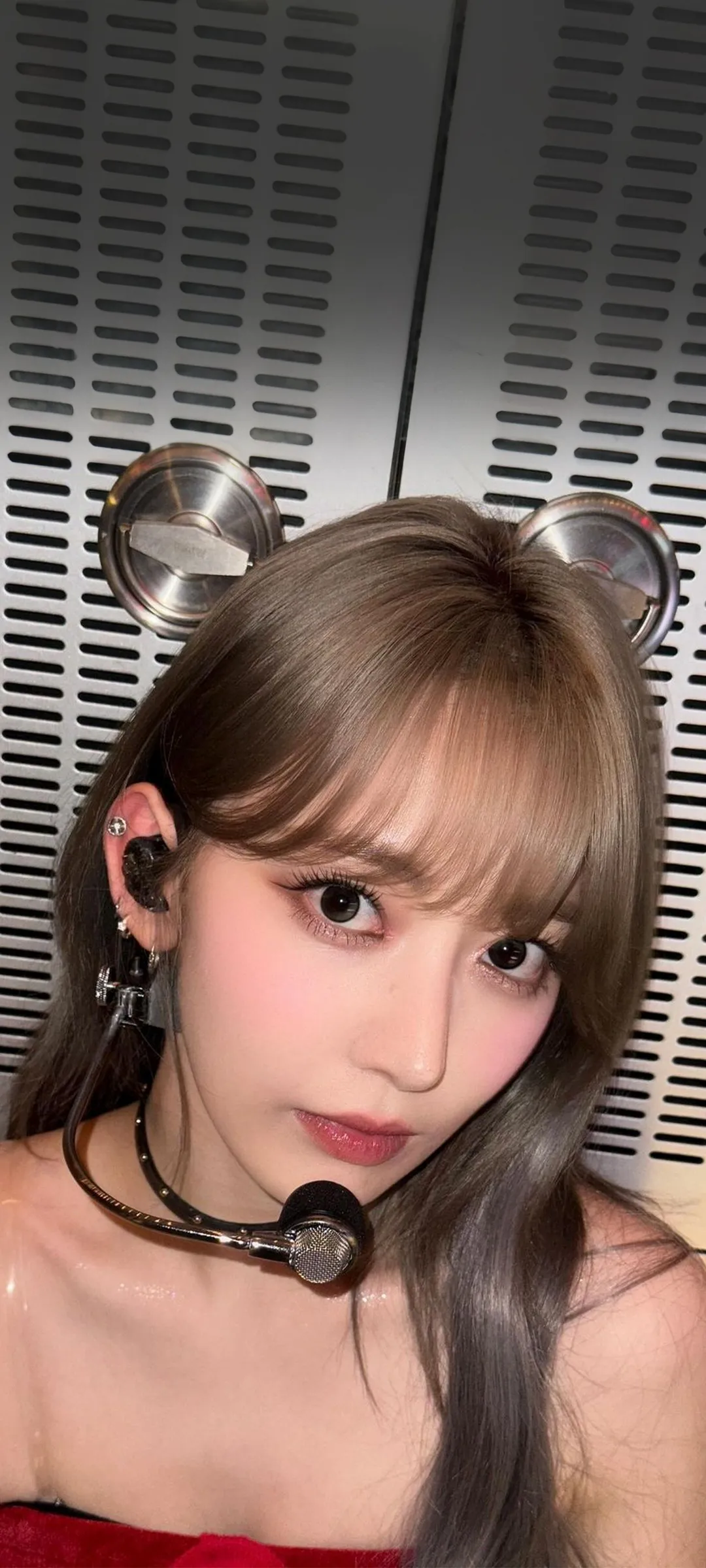 Fond d'écran de verrouillage mobile Sakura Miyawaki 4K HD télécharger — IZ*ONE, LE SSERAFIM
