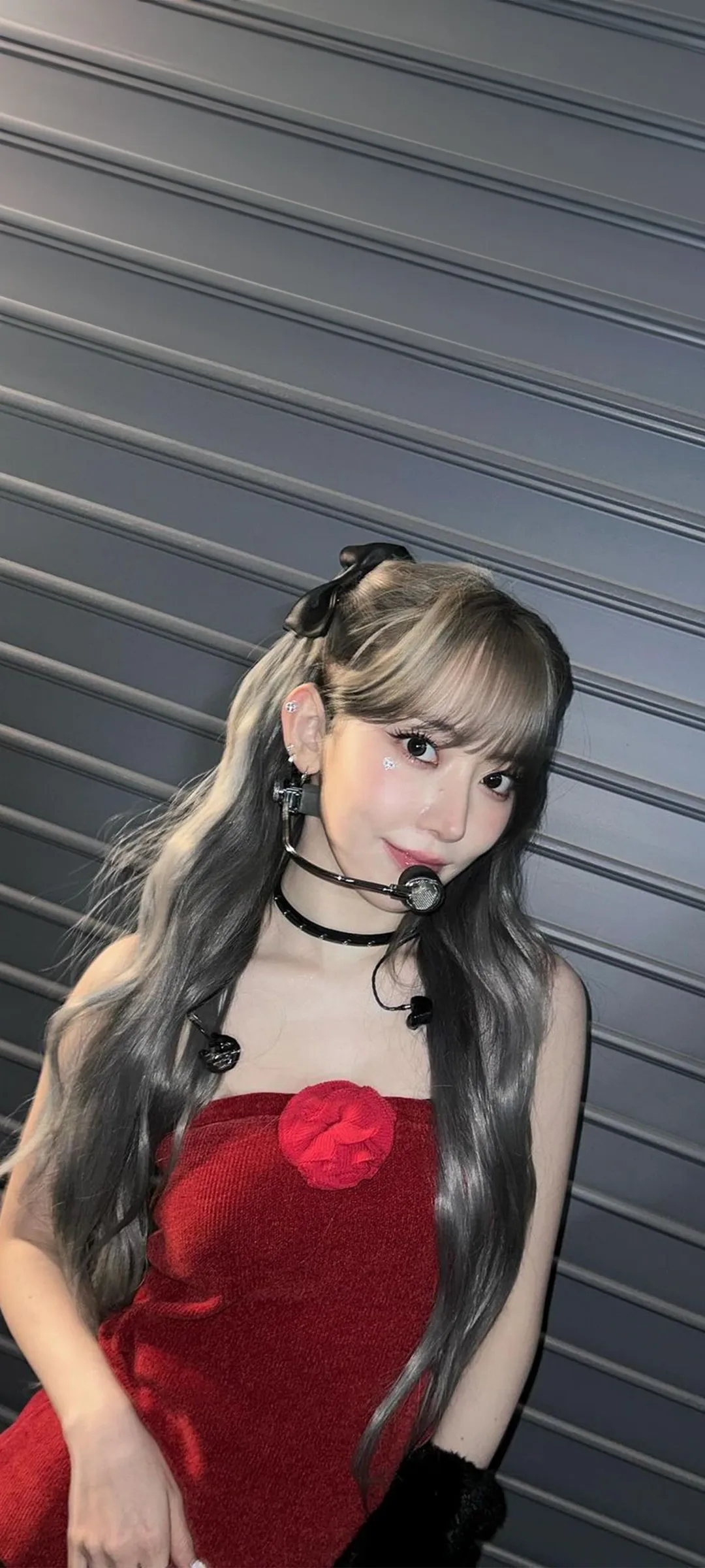 Fond d'écran de verrouillage mobile Sakura Miyawaki 4K HD télécharger — IZ*ONE, LE SSERAFIM
