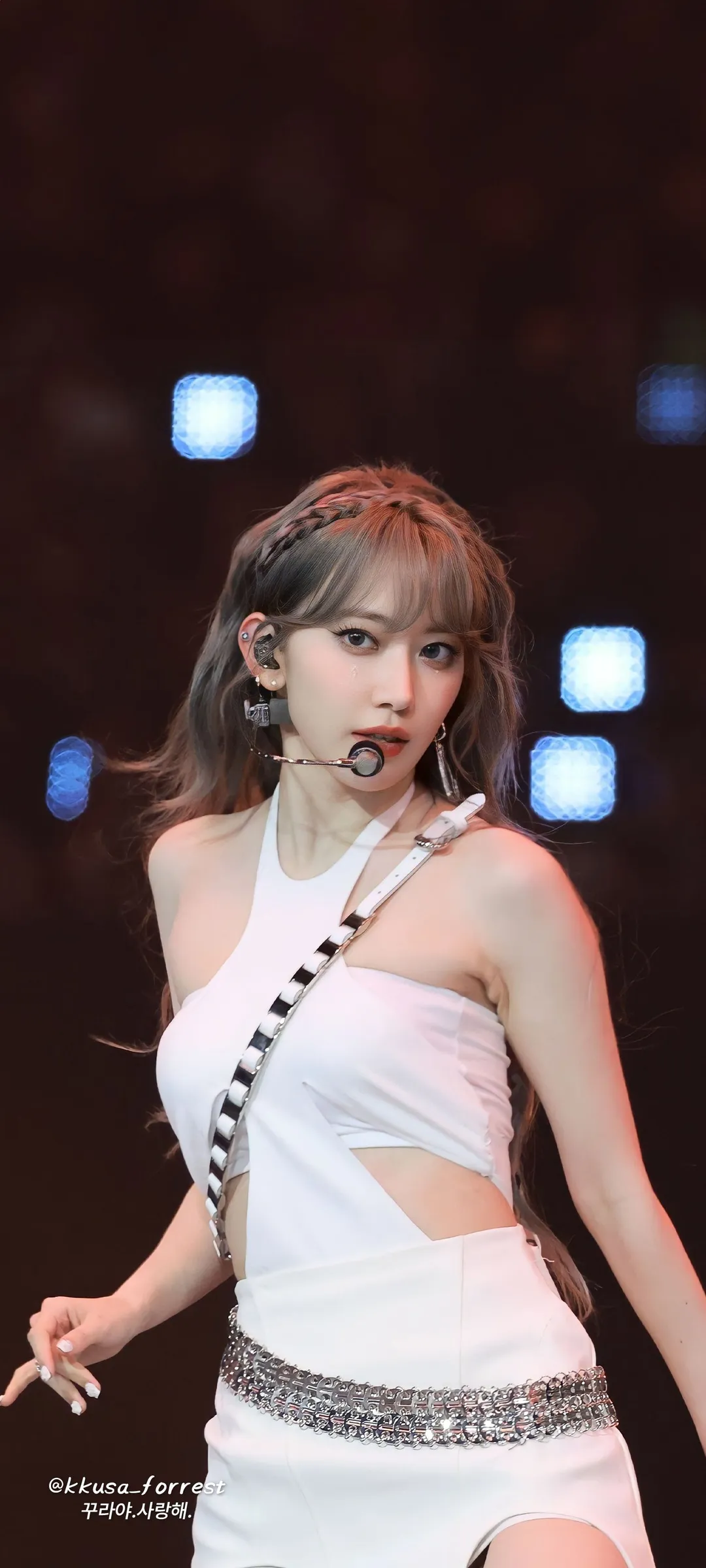 Fond d'écran de verrouillage mobile Sakura Miyawaki 4K HD télécharger — IZ*ONE, LE SSERAFIM