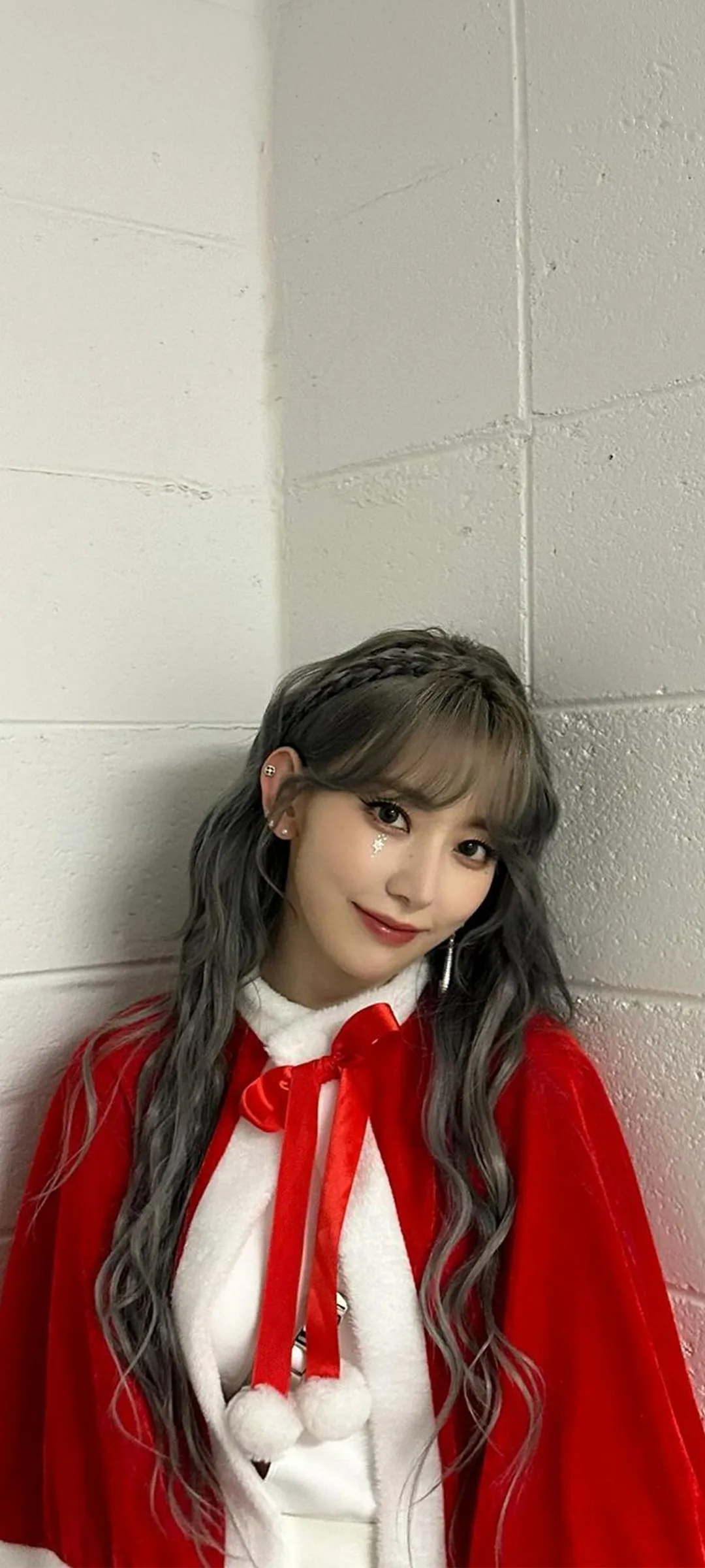 Fond d'écran de verrouillage mobile Sakura Miyawaki 4K HD télécharger — IZ*ONE, LE SSERAFIM