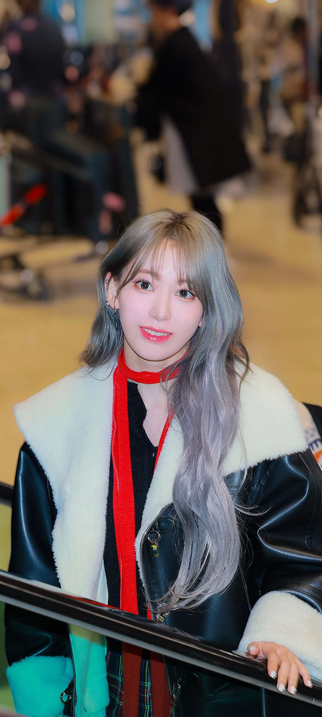 Fond d'écran de verrouillage mobile Sakura Miyawaki 4K HD télécharger — IZ*ONE, LE SSERAFIM