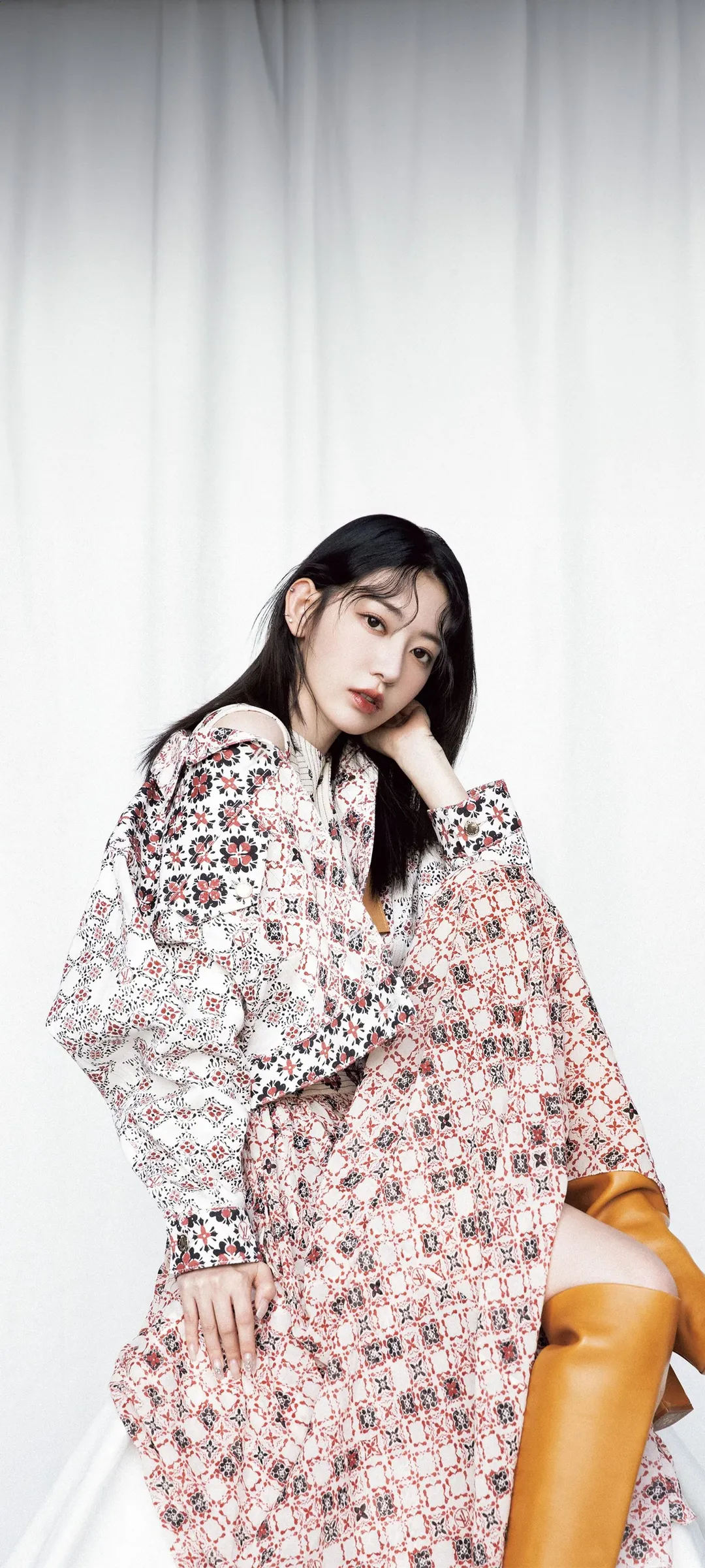 Fond d'écran de verrouillage mobile Sakura Miyawaki 4K HD télécharger — IZ*ONE, LE SSERAFIM