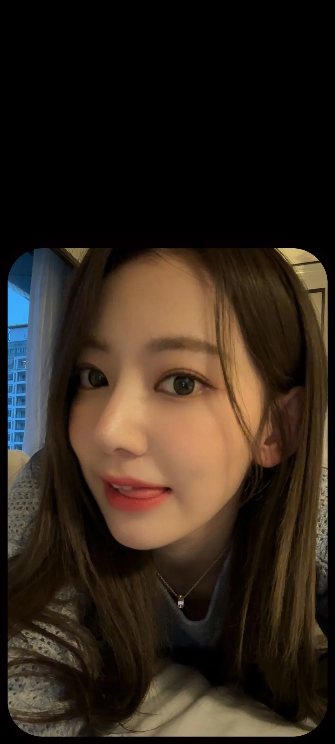 Fond d'écran de verrouillage mobile Sakura Miyawaki 4K HD télécharger — IZ*ONE, LE SSERAFIM