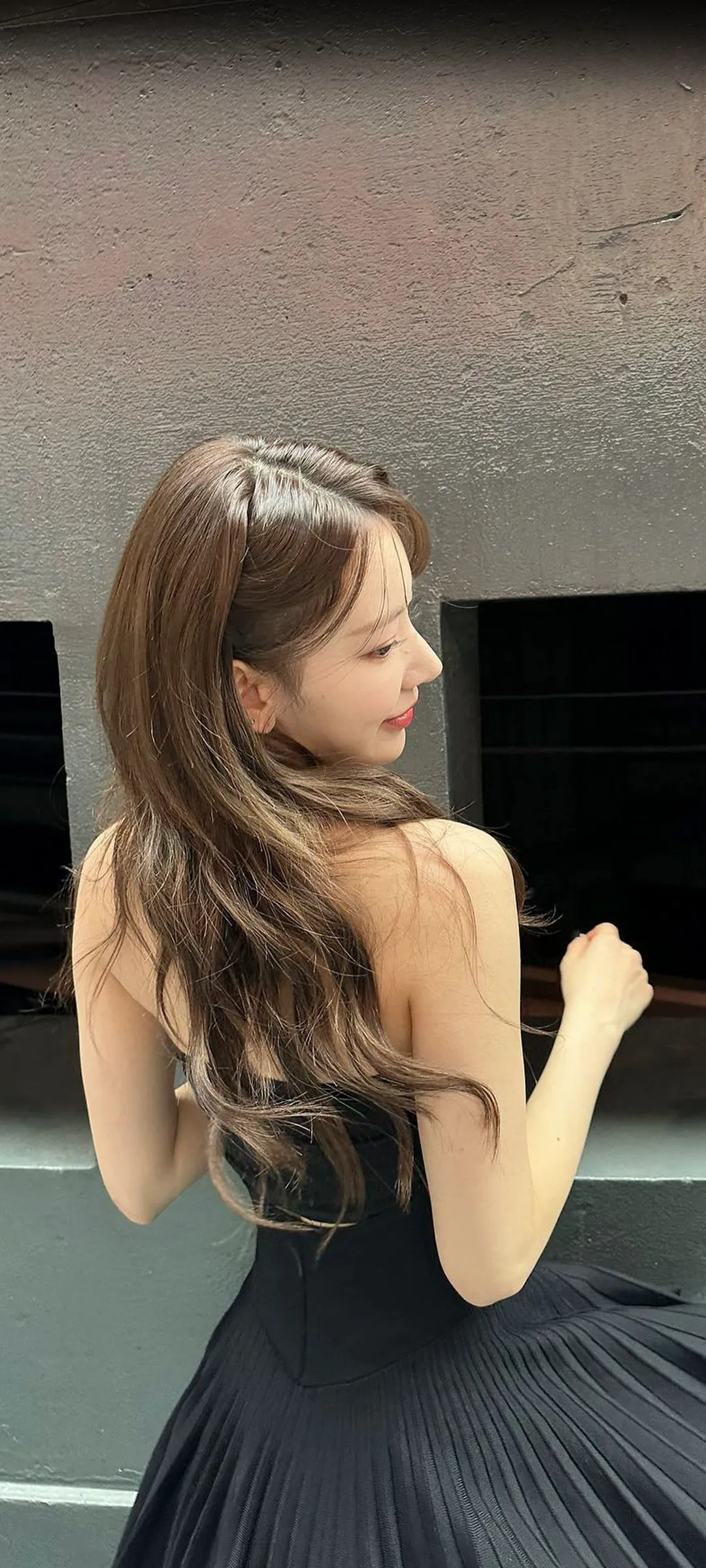 Fond d'écran de verrouillage mobile Sakura Miyawaki 4K HD télécharger — IZ*ONE, LE SSERAFIM