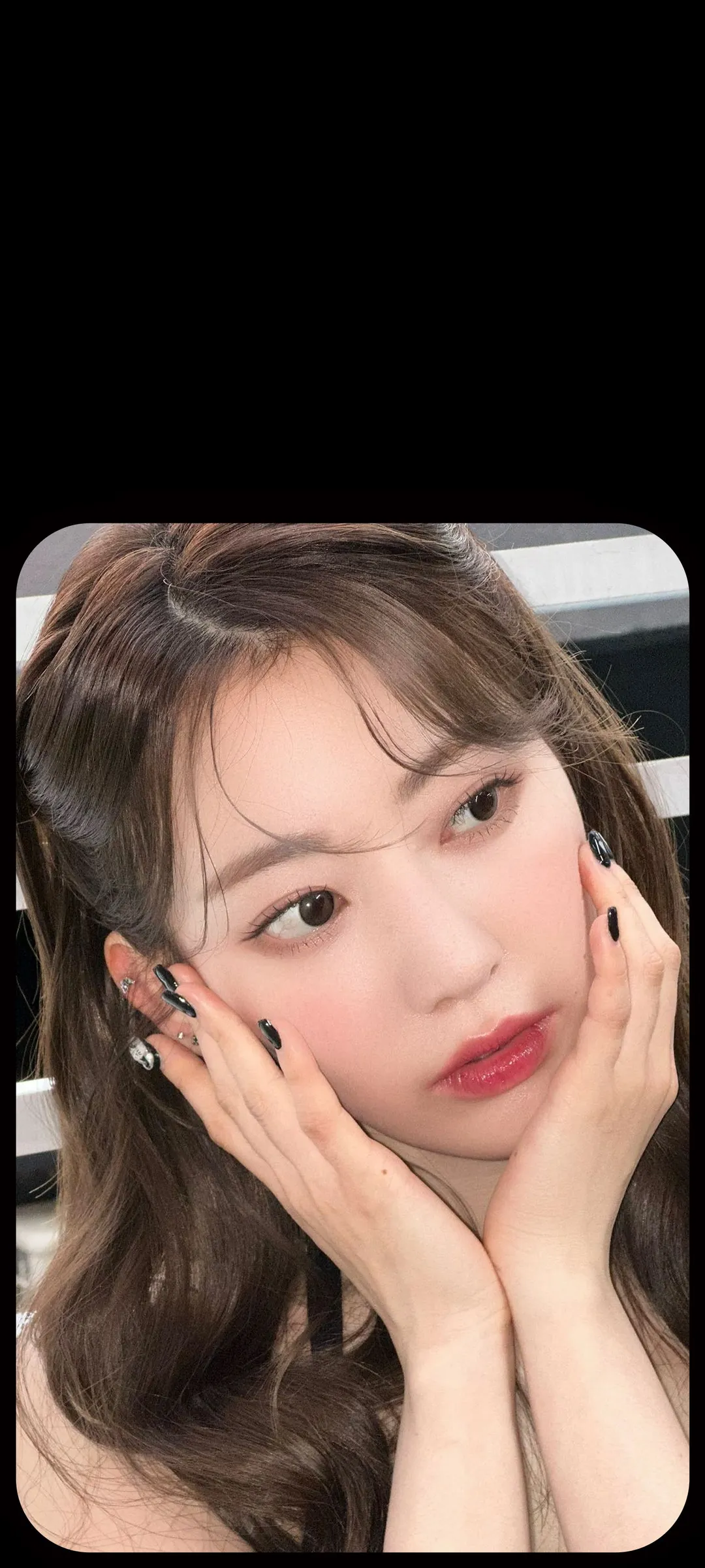 Fond d'écran de verrouillage mobile Sakura Miyawaki 4K HD télécharger — IZ*ONE, LE SSERAFIM