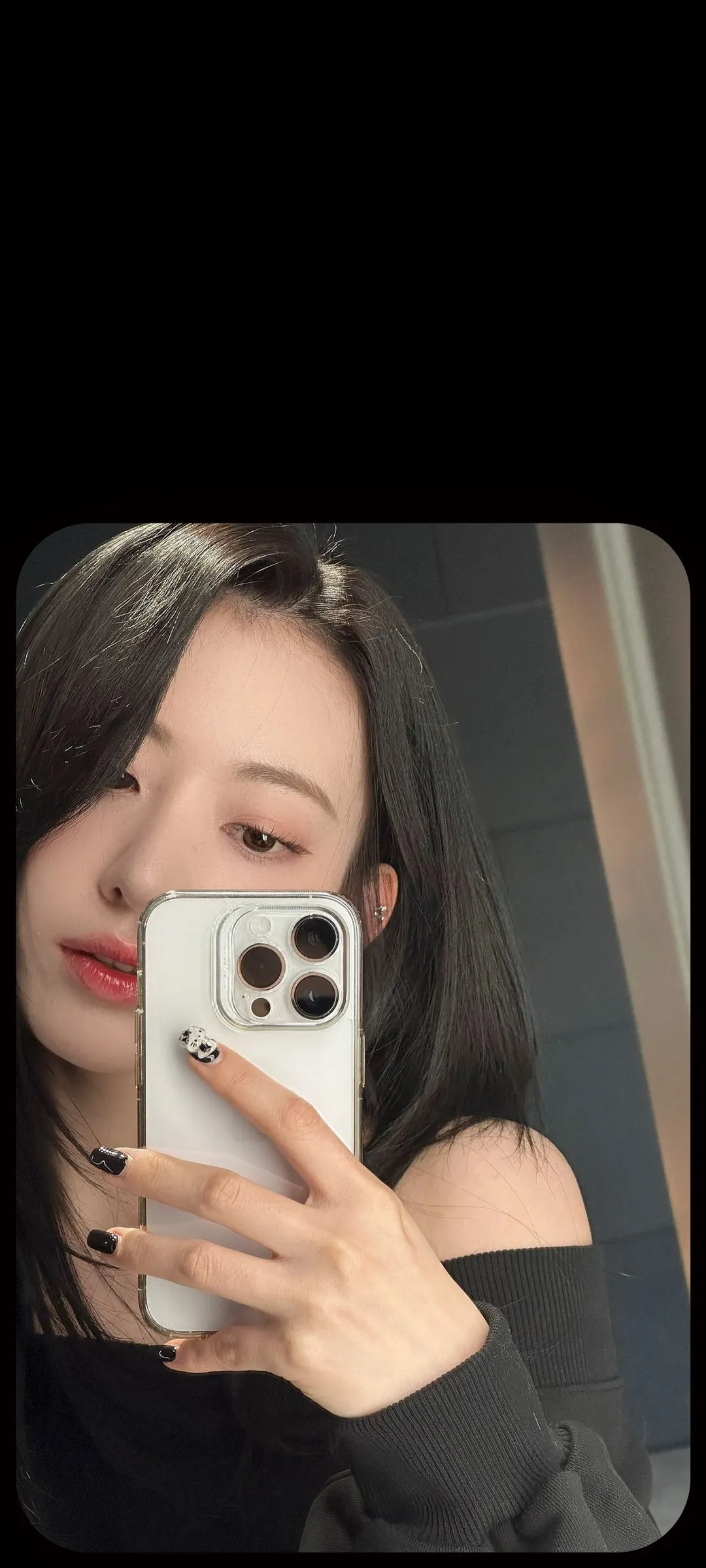 Fond d'écran de verrouillage mobile Sakura Miyawaki 4K HD télécharger — IZ*ONE, LE SSERAFIM