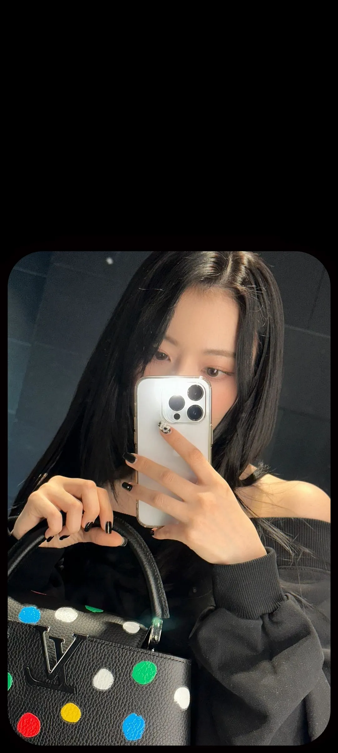 Fond d'écran de verrouillage mobile Sakura Miyawaki 4K HD télécharger — IZ*ONE, LE SSERAFIM