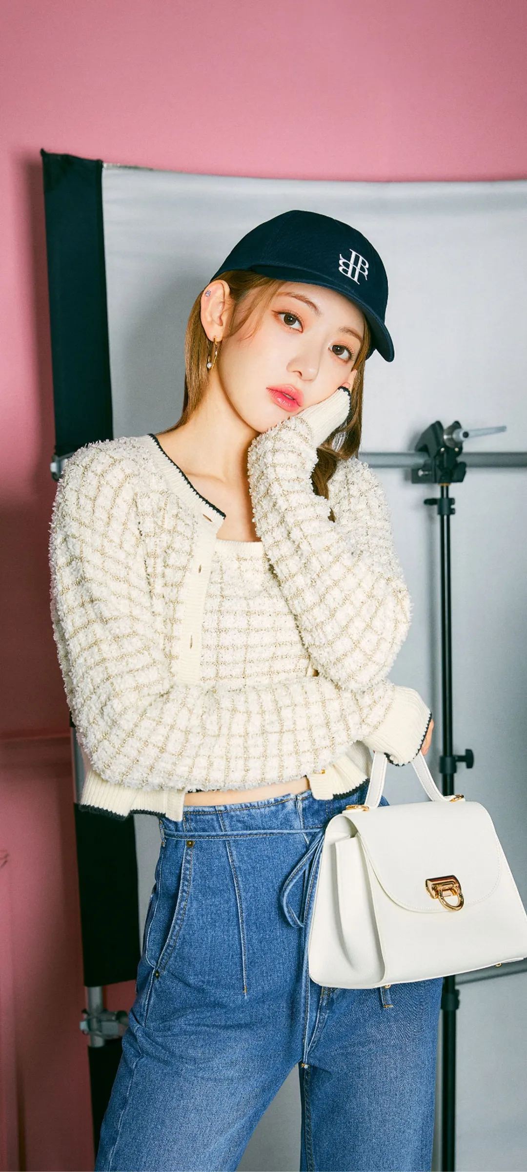 Fond d'écran de verrouillage mobile Sakura Miyawaki 4K HD télécharger — IZ*ONE, LE SSERAFIM