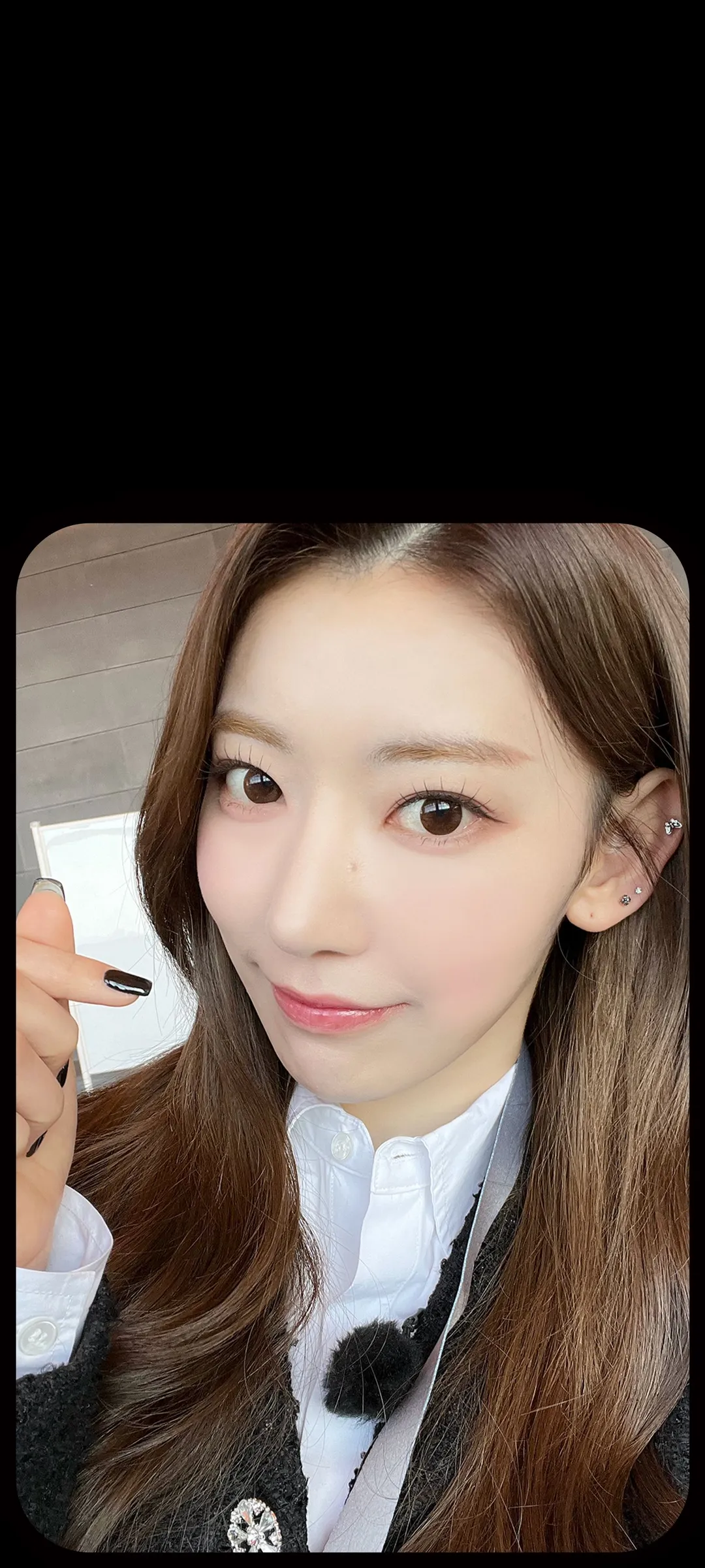 Fond d'écran de verrouillage mobile Sakura Miyawaki 4K HD télécharger — IZ*ONE, LE SSERAFIM