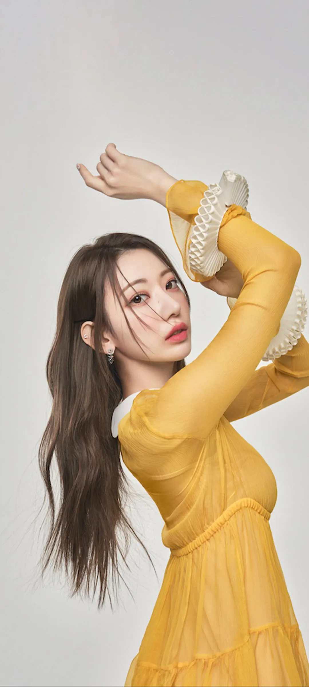 Fond d'écran de verrouillage mobile Sakura Miyawaki 4K HD télécharger — IZ*ONE, LE SSERAFIM
