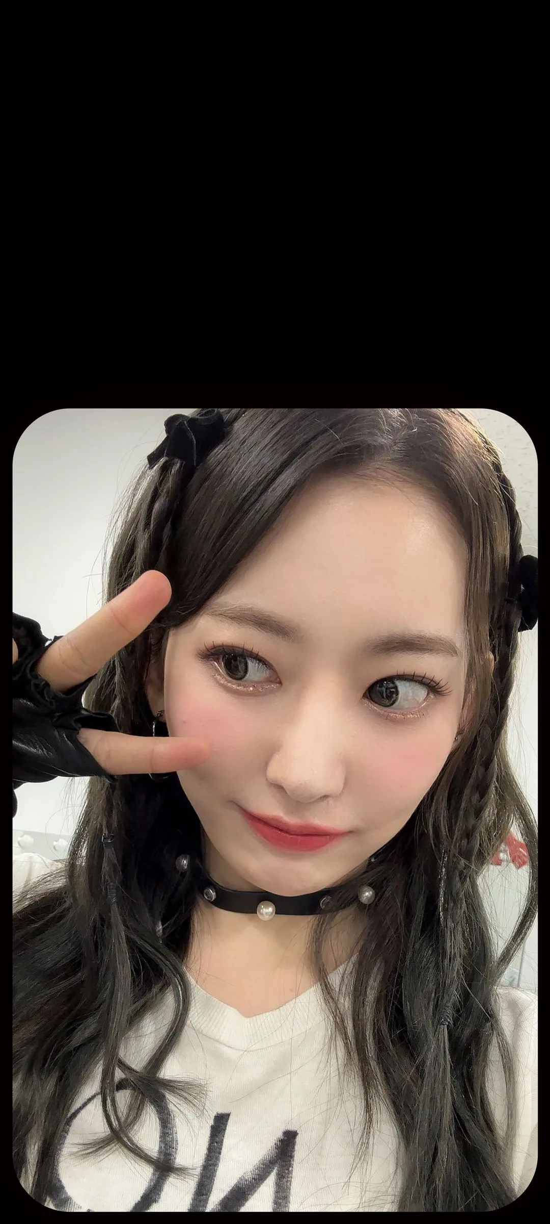 Fond d'écran de verrouillage mobile Sakura Miyawaki 4K HD télécharger — IZ*ONE, LE SSERAFIM
