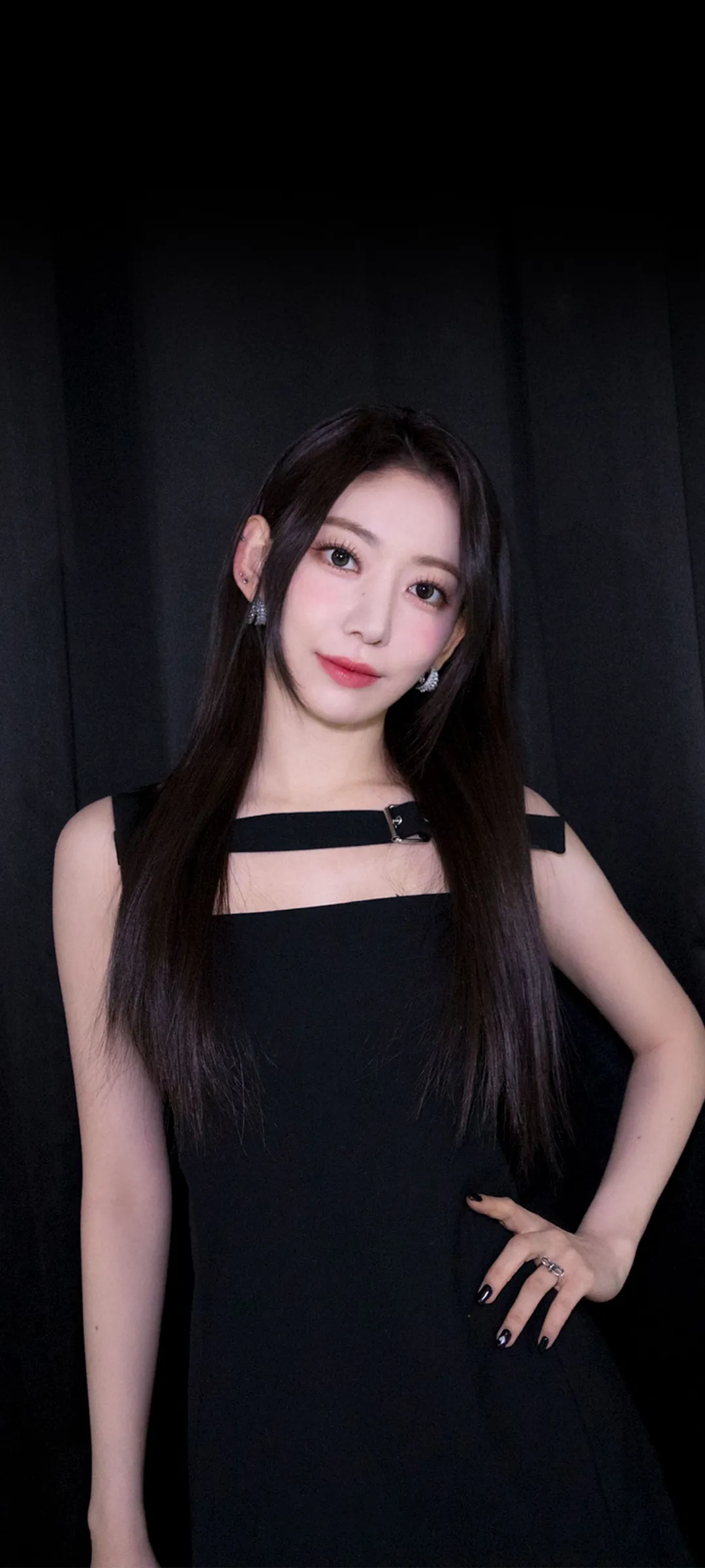Fond d'écran de verrouillage mobile Sakura Miyawaki 4K HD télécharger — IZ*ONE, LE SSERAFIM