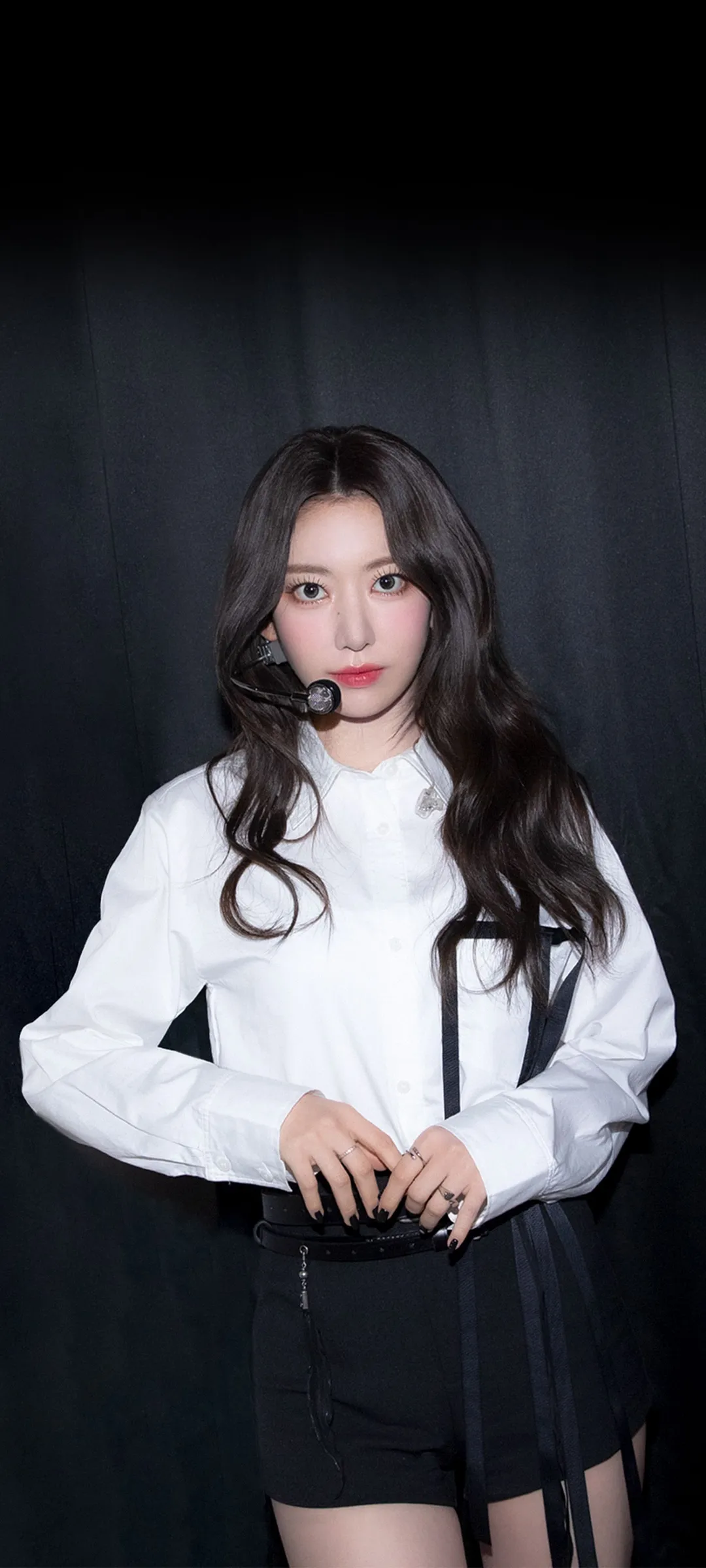 Fond d'écran de verrouillage mobile Sakura Miyawaki 4K HD télécharger — IZ*ONE, LE SSERAFIM