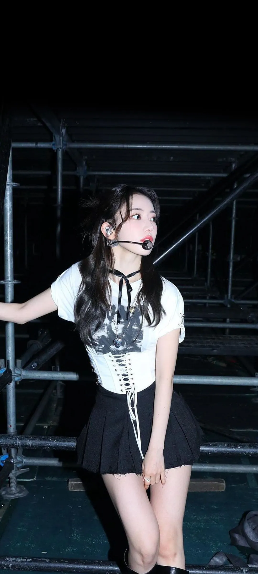 Fond d'écran de verrouillage mobile Sakura Miyawaki 4K HD télécharger — IZ*ONE, LE SSERAFIM