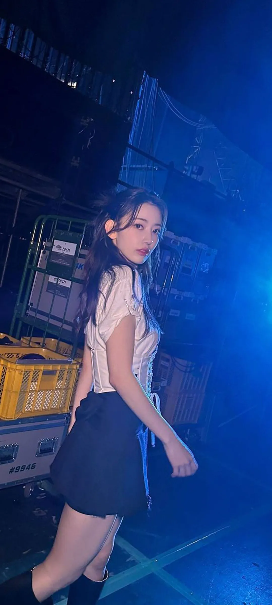 Fond d'écran de verrouillage mobile Sakura Miyawaki 4K HD télécharger — IZ*ONE, LE SSERAFIM
