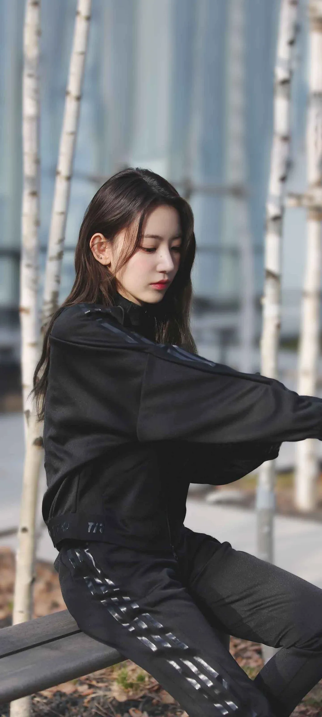 Fond d'écran de verrouillage mobile Sakura Miyawaki 4K HD télécharger — IZ*ONE, LE SSERAFIM