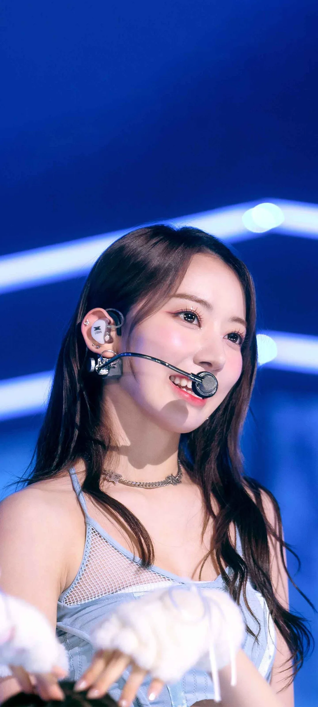 Fond d'écran de verrouillage mobile Sakura Miyawaki 4K HD télécharger — IZ*ONE, LE SSERAFIM