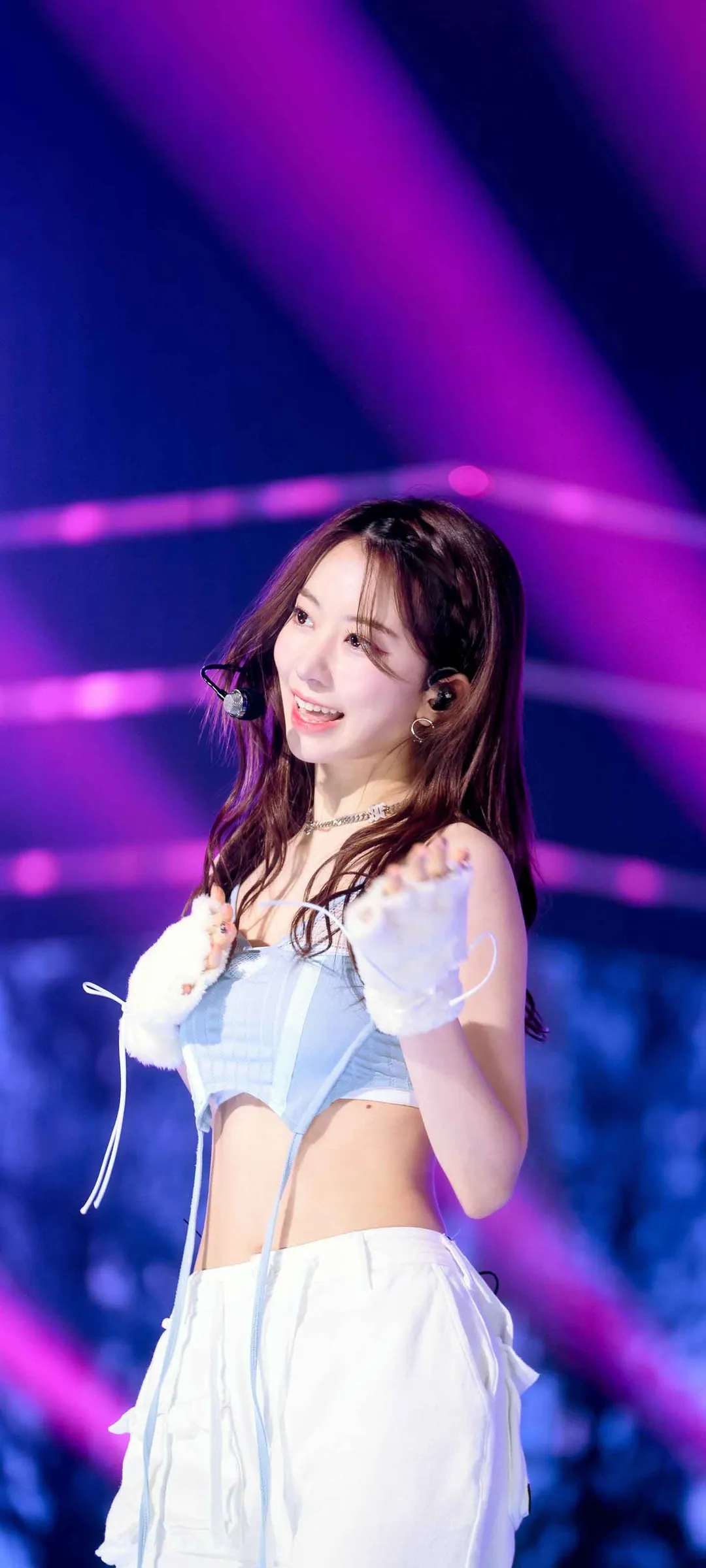 Fond d'écran de verrouillage mobile Sakura Miyawaki 4K HD télécharger — IZ*ONE, LE SSERAFIM