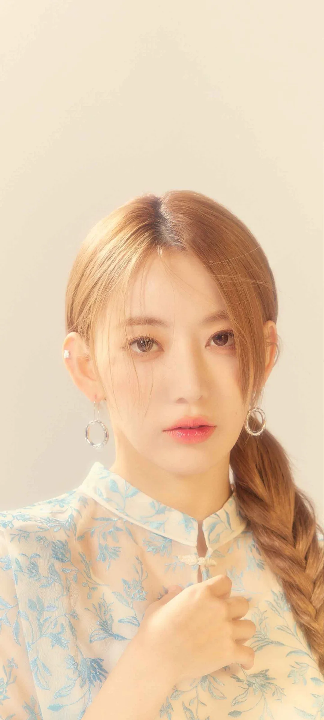 Fond d'écran de verrouillage mobile Sakura Miyawaki 4K HD télécharger — IZ*ONE, LE SSERAFIM