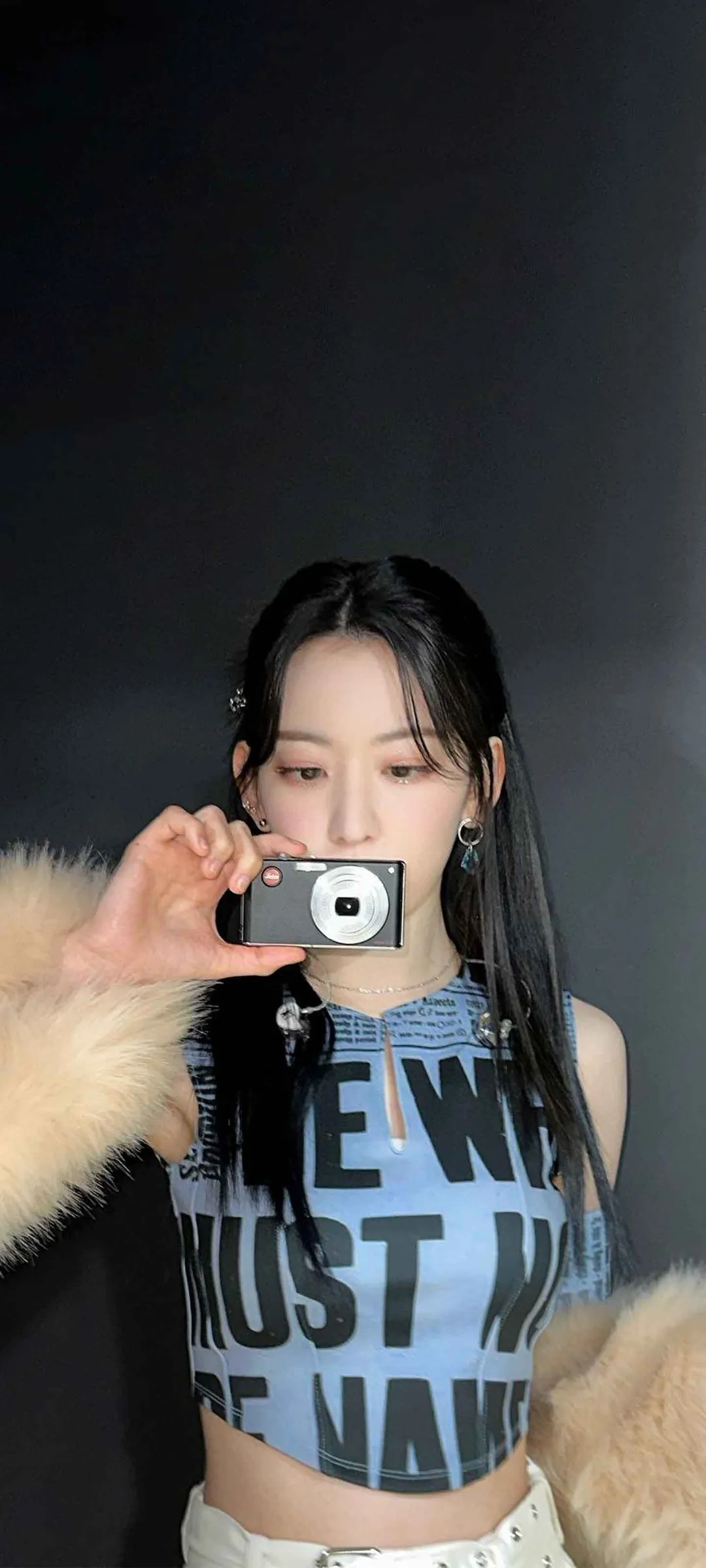 Fond d'écran de verrouillage mobile Sakura Miyawaki 4K HD télécharger — IZ*ONE, LE SSERAFIM