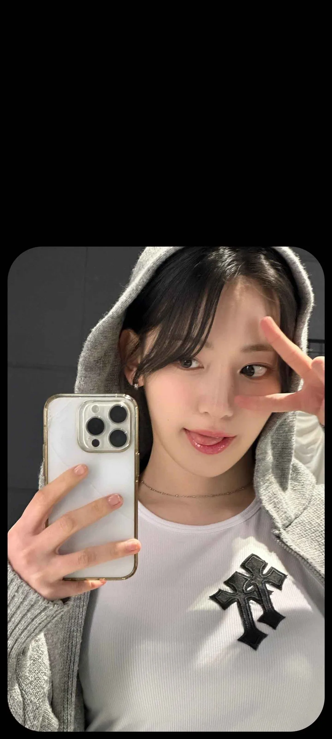 Fond d'écran de verrouillage mobile Sakura Miyawaki 4K HD télécharger — IZ*ONE, LE SSERAFIM