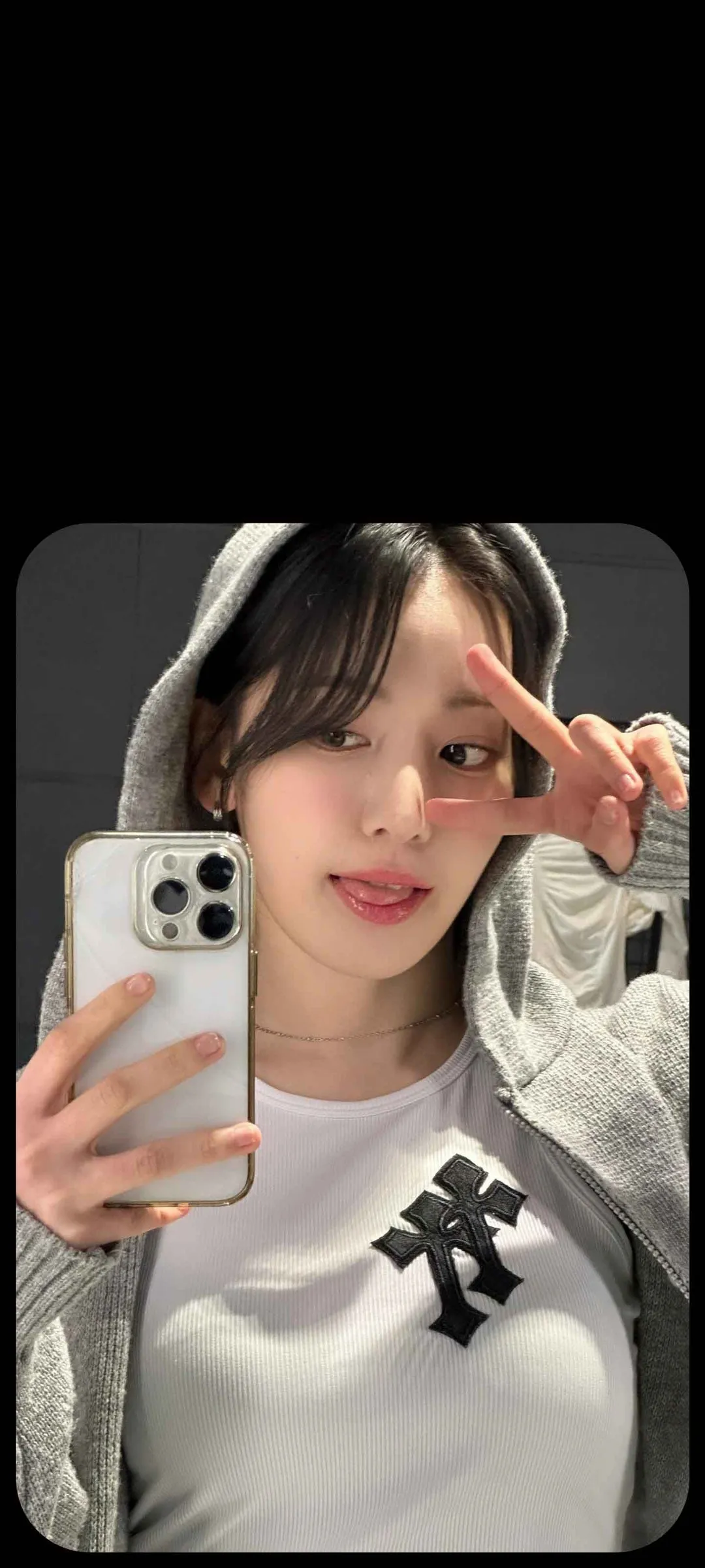 Fond d'écran de verrouillage mobile Sakura Miyawaki 4K HD télécharger — IZ*ONE, LE SSERAFIM