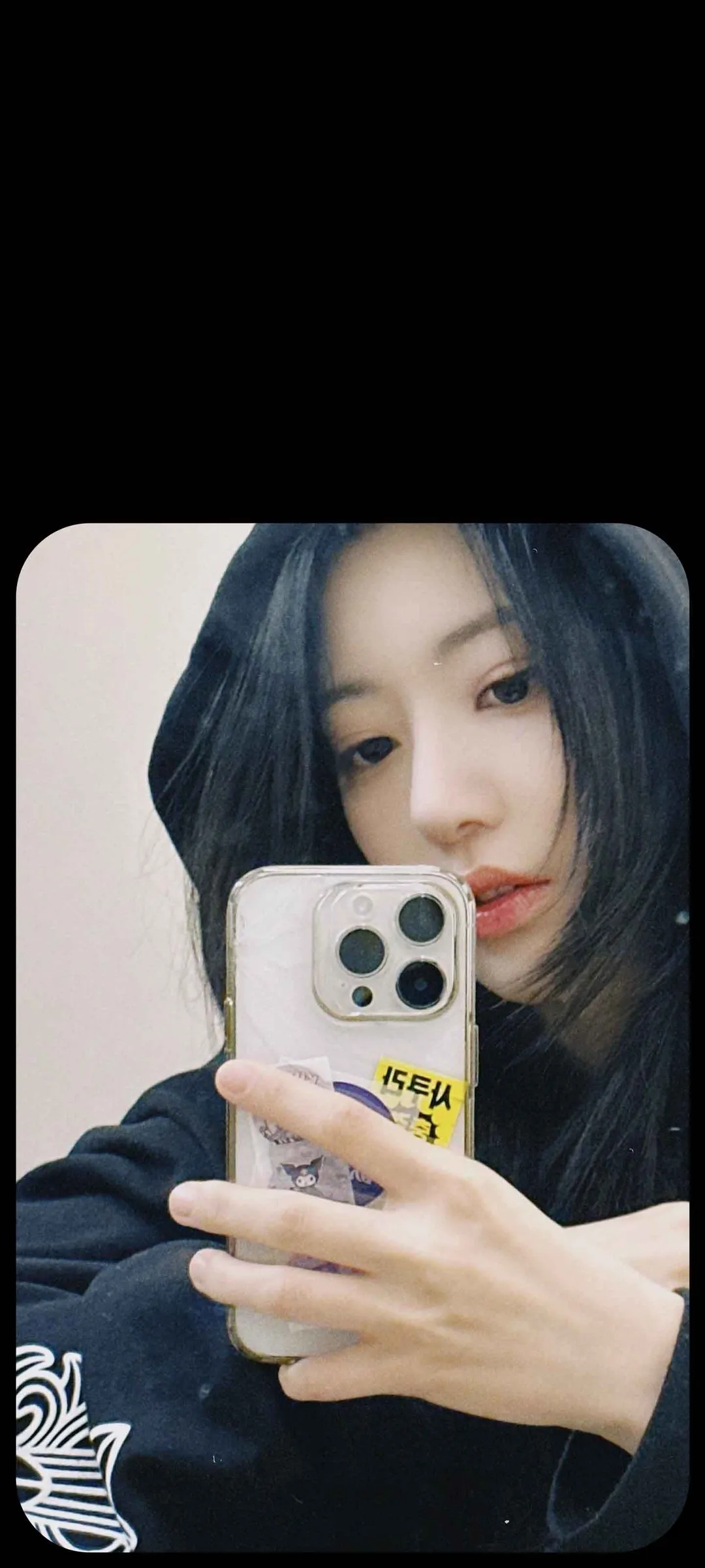 Fond d'écran de verrouillage mobile Sakura Miyawaki 4K HD télécharger — IZ*ONE, LE SSERAFIM