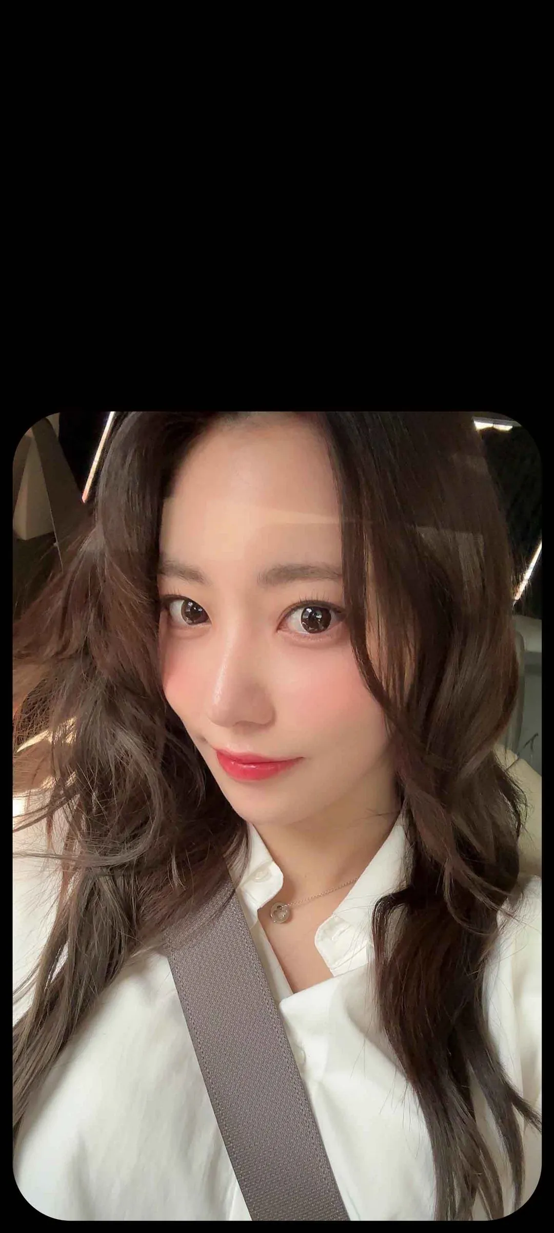 Fond d'écran de verrouillage mobile Sakura Miyawaki 4K HD télécharger — IZ*ONE, LE SSERAFIM