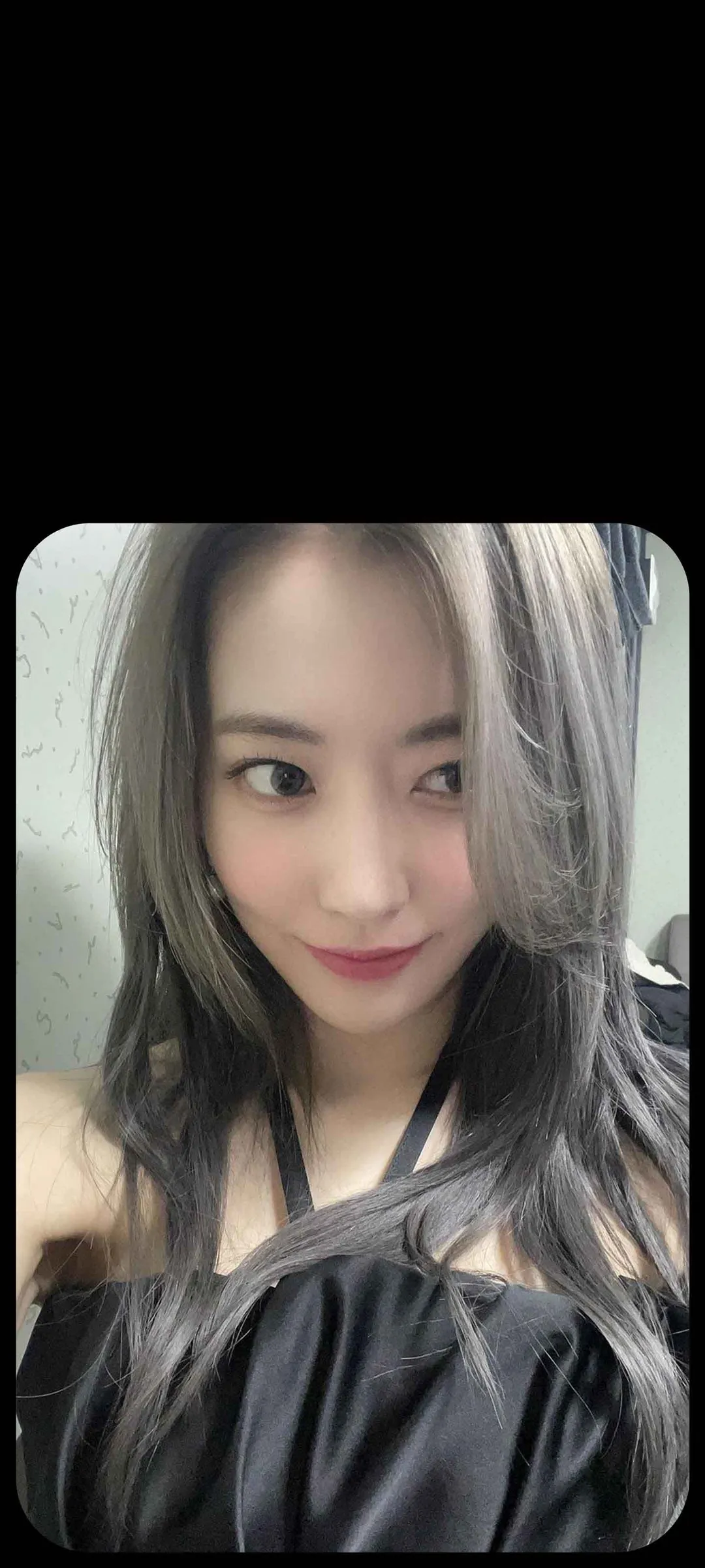 Fond d'écran de verrouillage mobile Sakura Miyawaki 4K HD télécharger — IZ*ONE, LE SSERAFIM